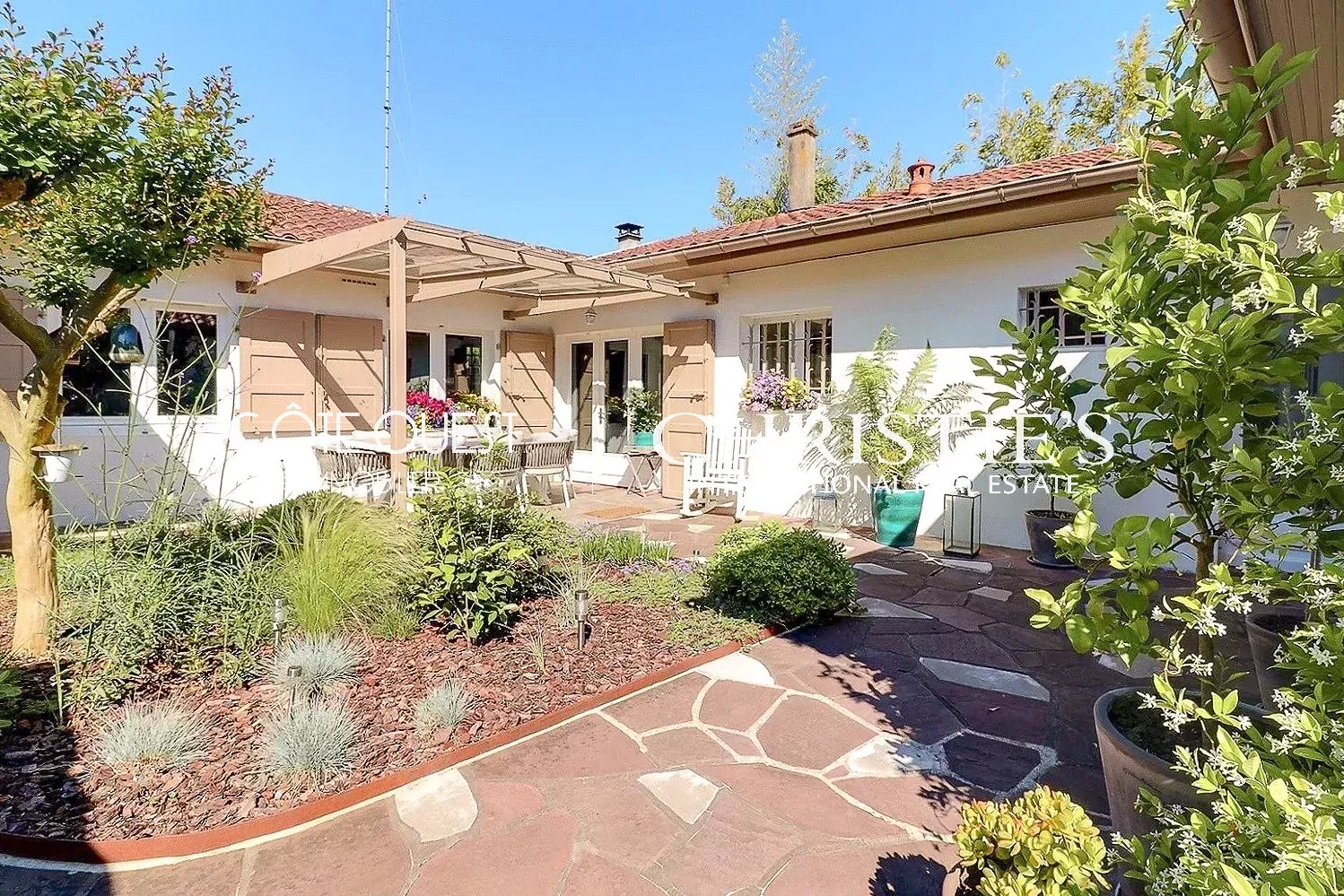 3 Bedroom Villa/Townhouse's Image 11