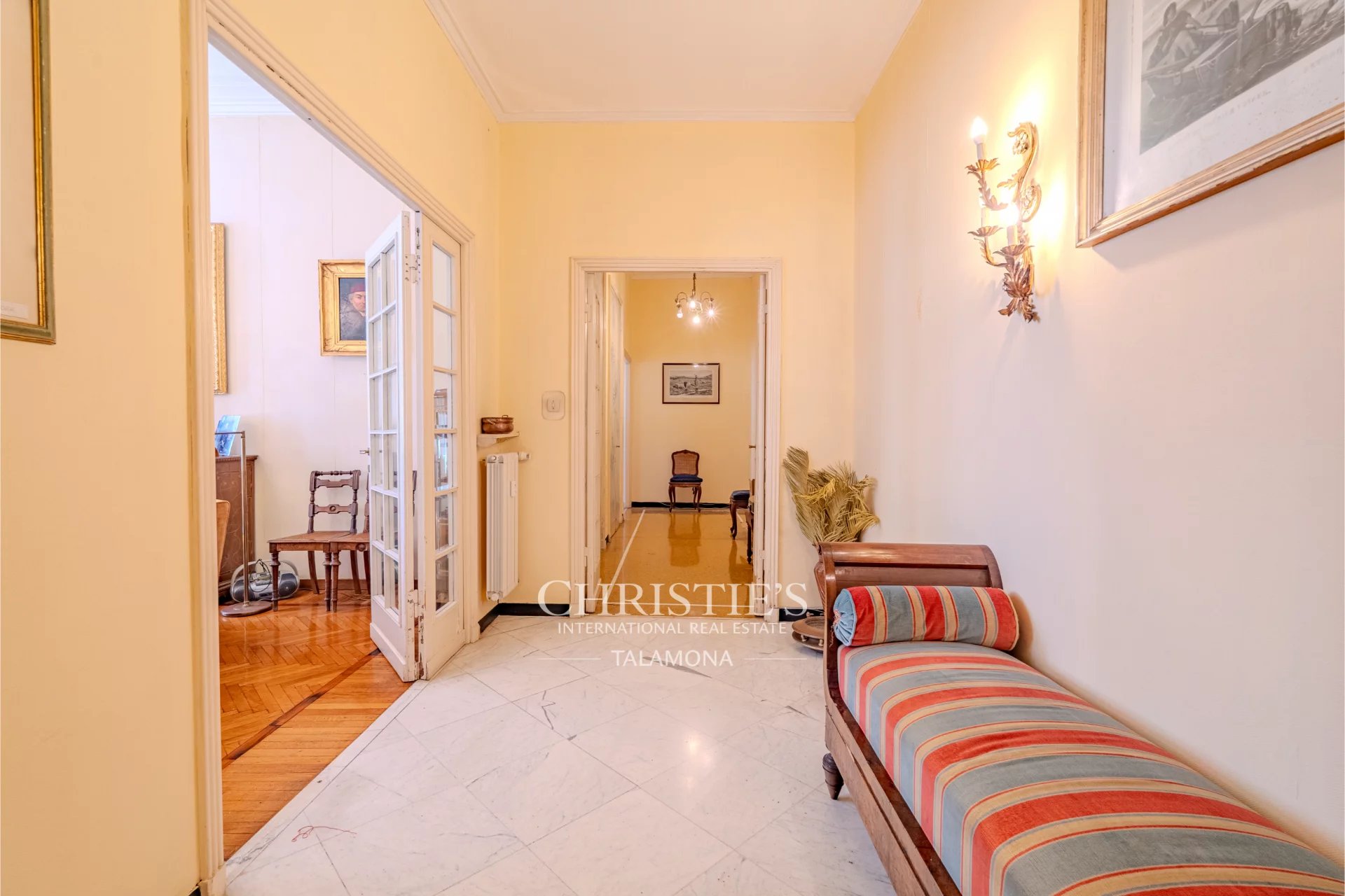Apartment/Flat's Image 8