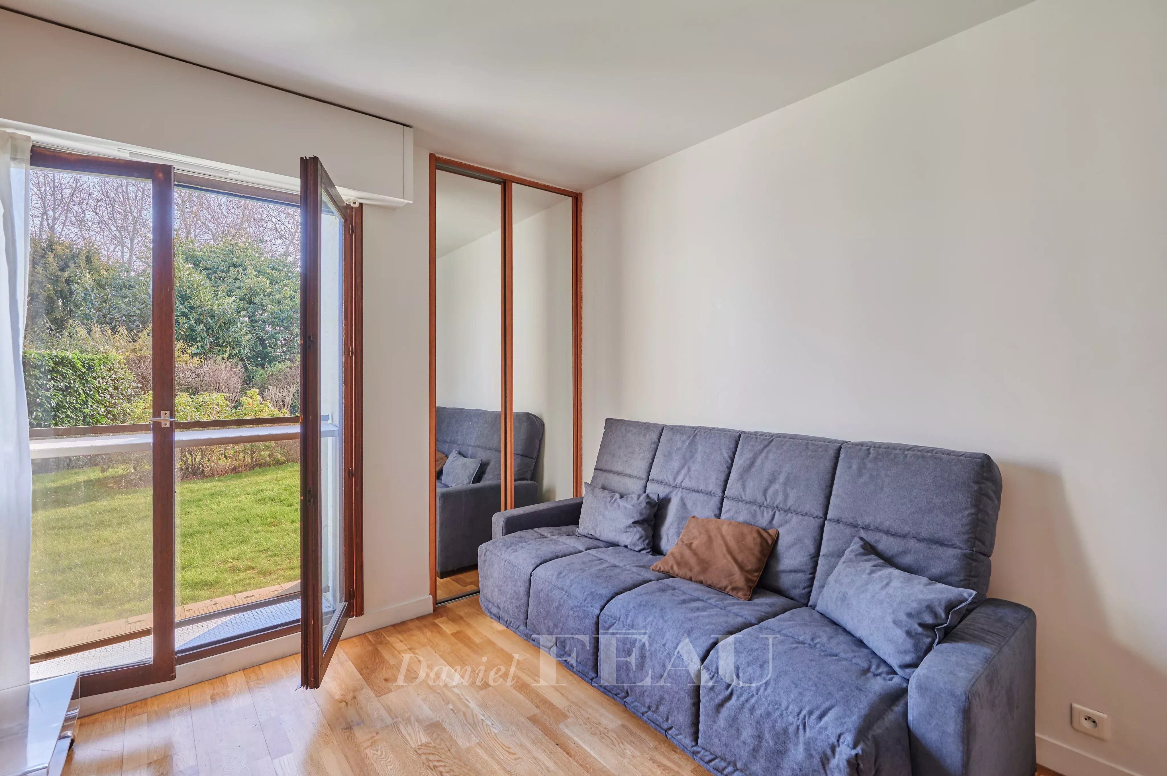 Rental Studio Saint-Cloud