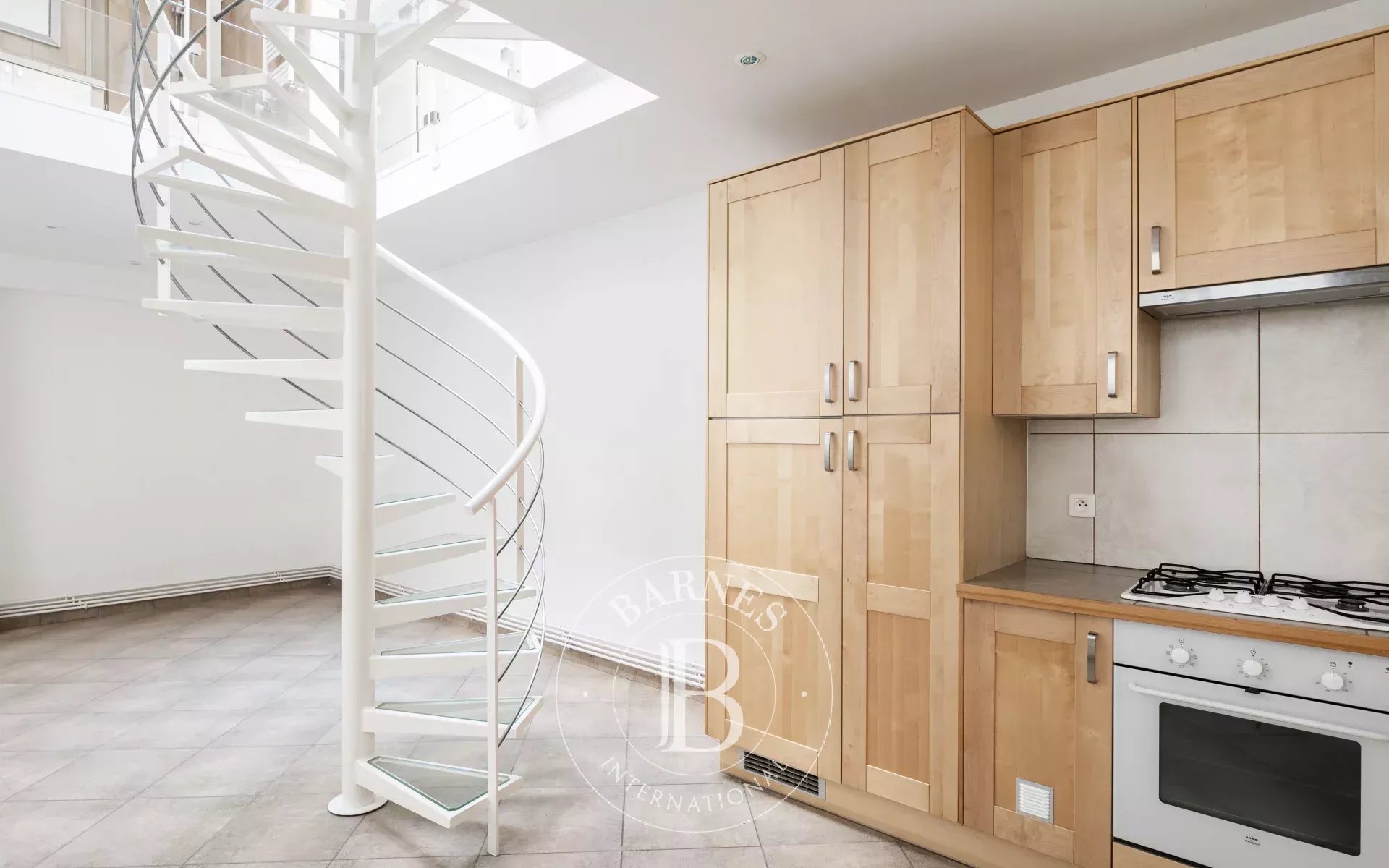 Daire Paris 18ème - picture 7