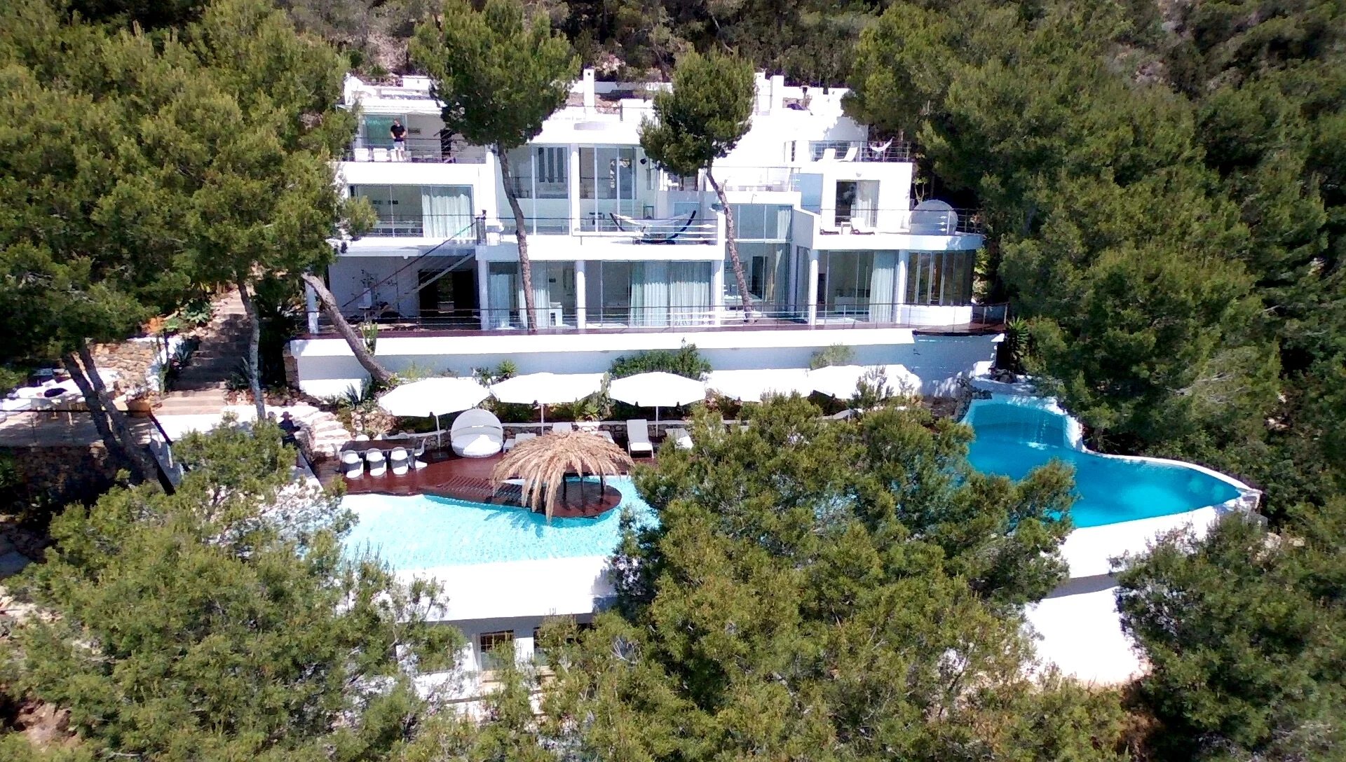 { "product_id": "090C", "uuid": "C76665F60C186550A3BCF20663FFF607", "run_date": "2018-06-16T115224+0200", "filename": "Bebop_2_2018-06-16T115315+0200_C76665.jpg", "media_date": "2018-06-16T115315+0200