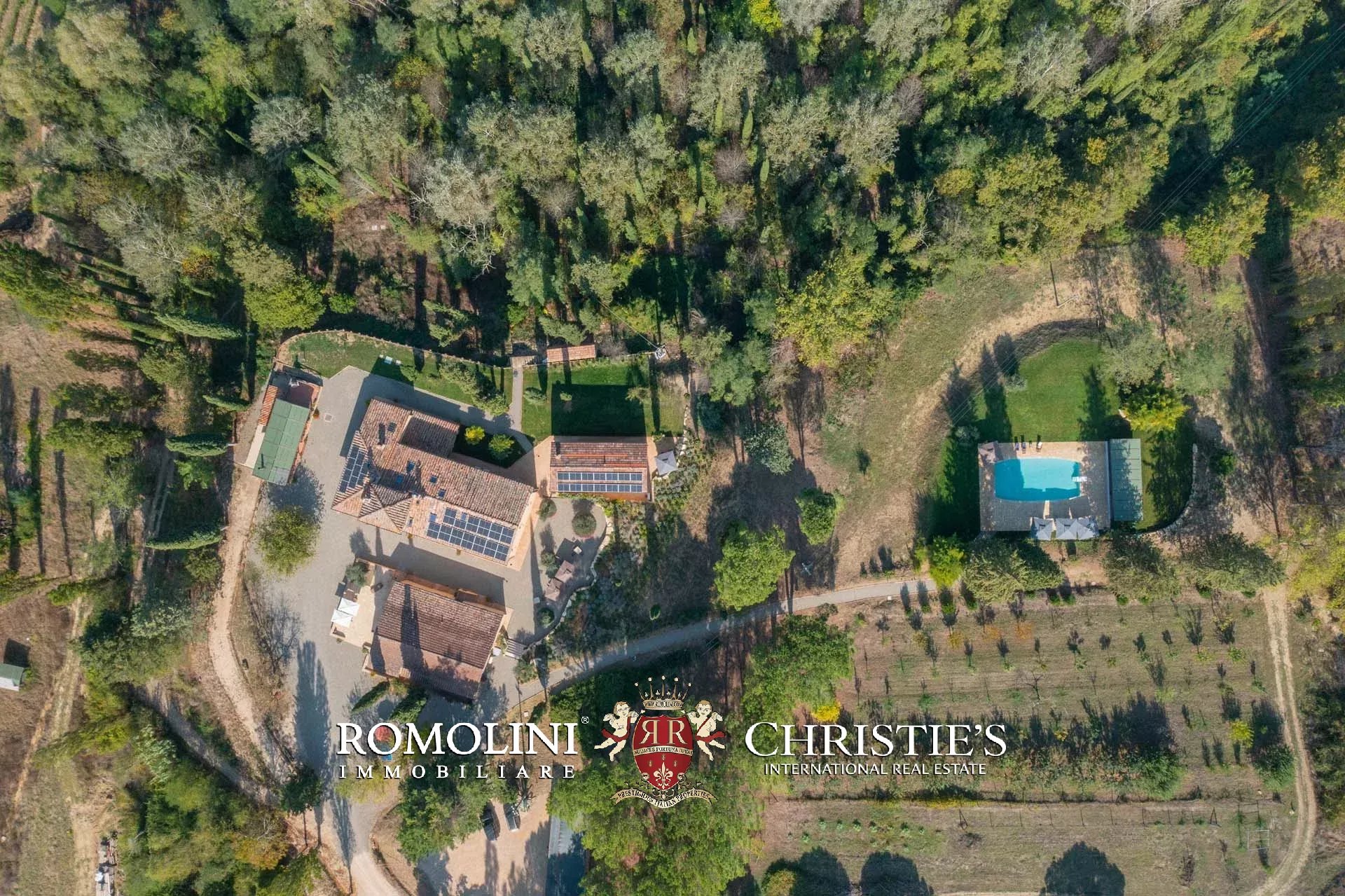 13 Bedroom Villa/Townhouse's Image 23
