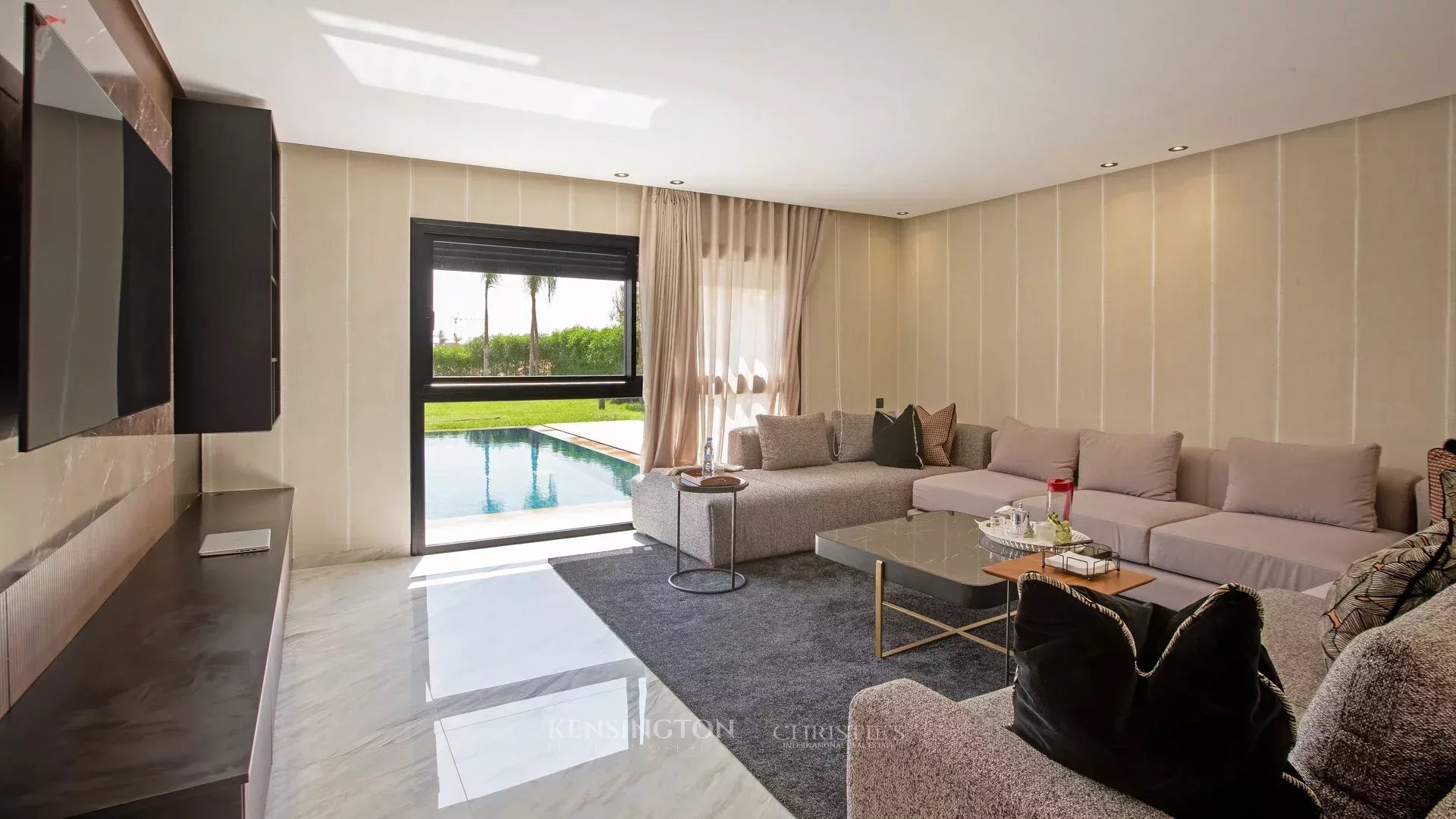 5 Bedroom Villa/Townhouse's Image 37