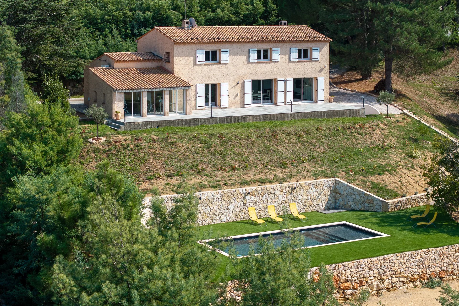 Family home in an exceptional natural setting