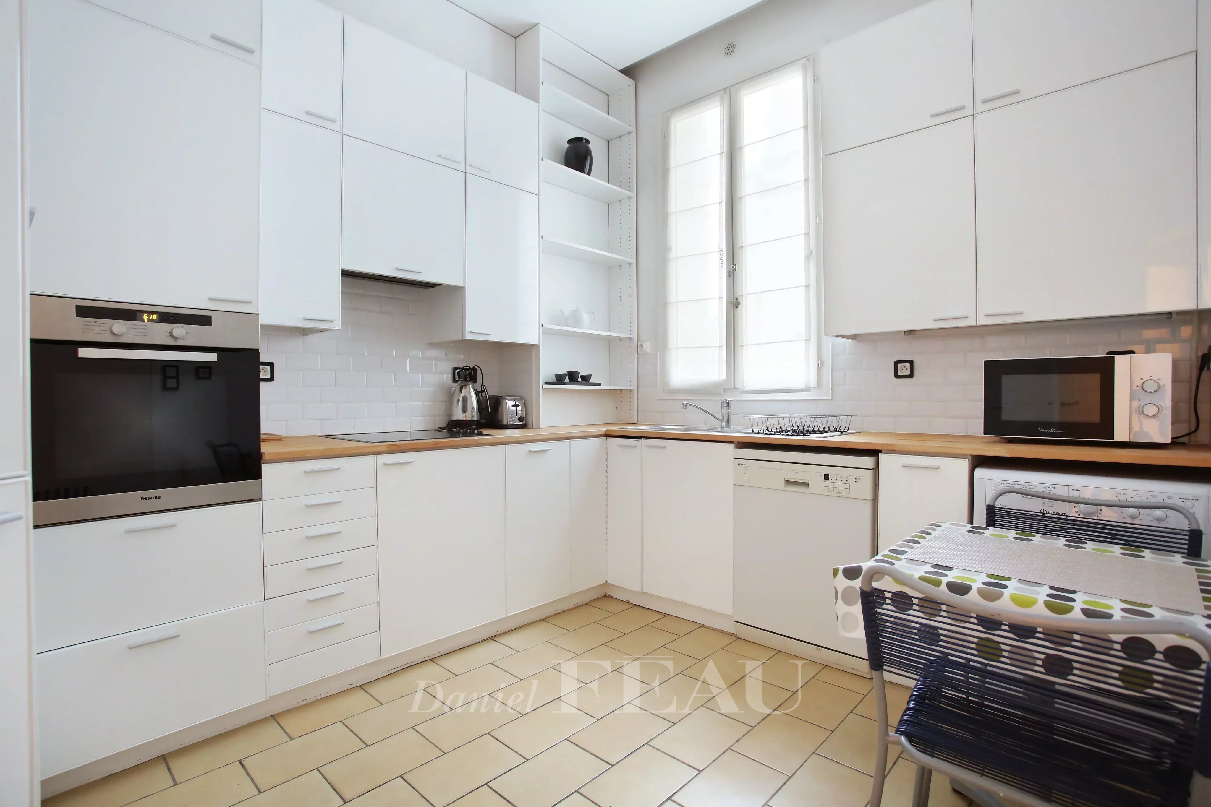 Location Appartement Paris 8ème