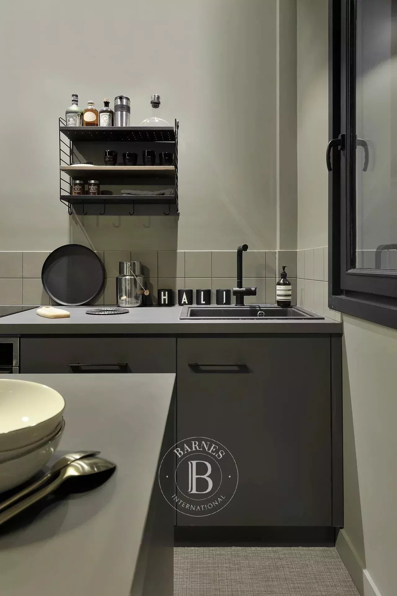 Daire Paris 8ème - picture 5