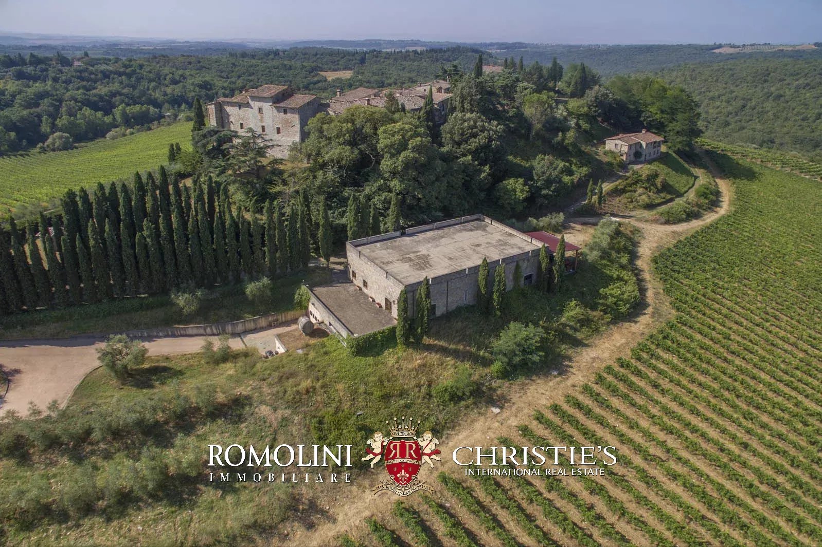 20 Bedroom Vineyard's Image 3