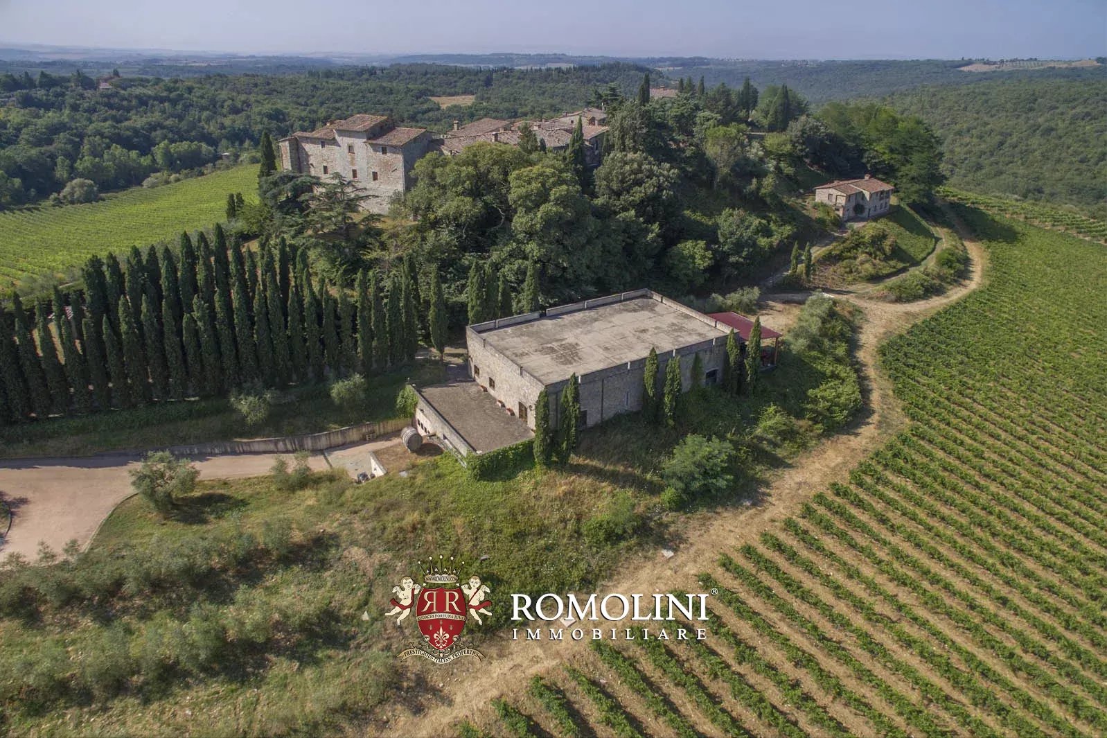 20 Bedroom Vineyard's Image 3