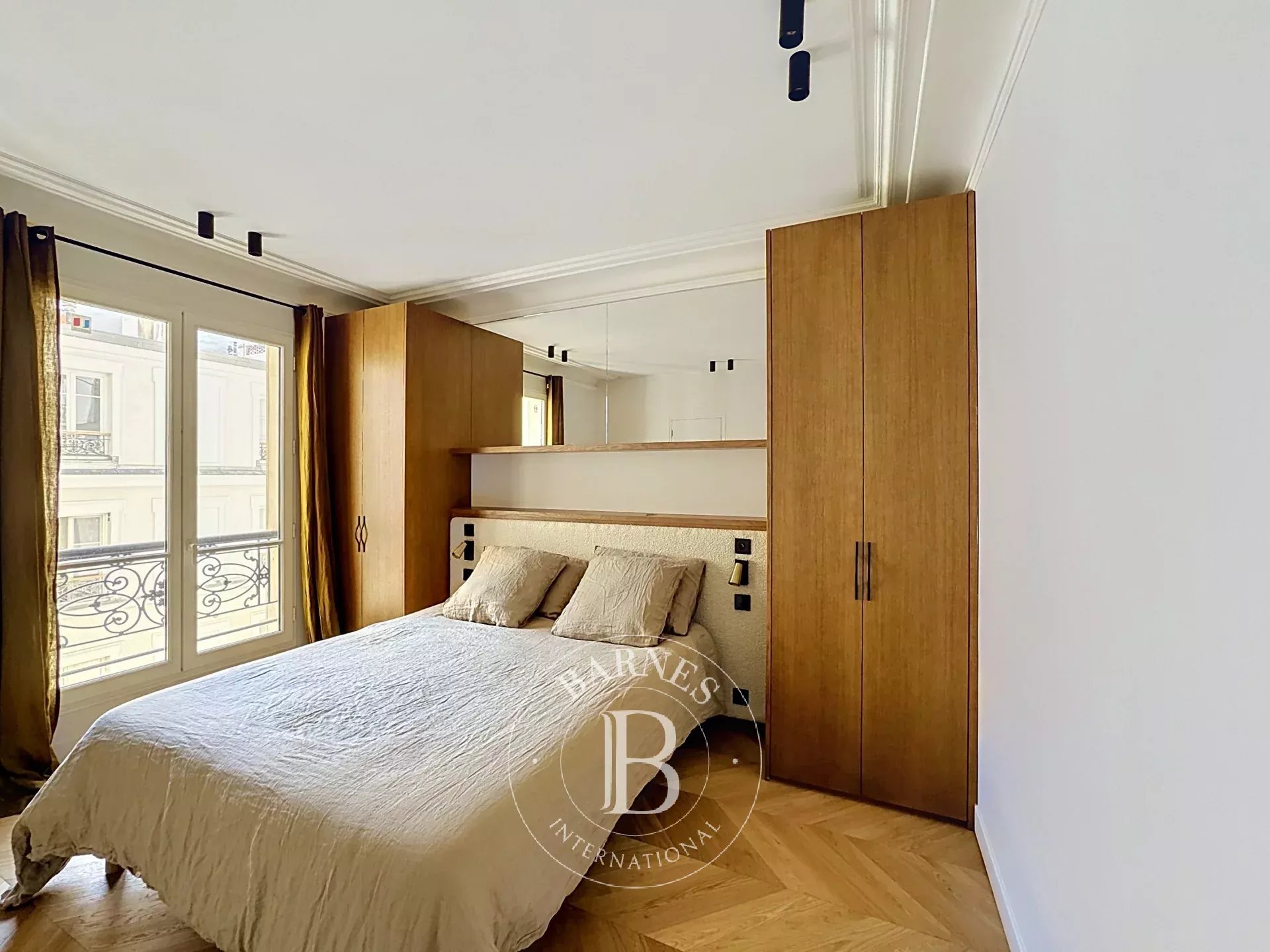 Apartment Paris 75008  -  ref 87221012 (picture 3)