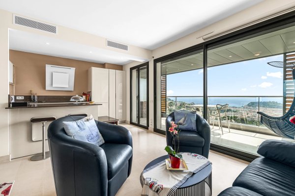 2-Bedroom Apartment in Nice — photo 6