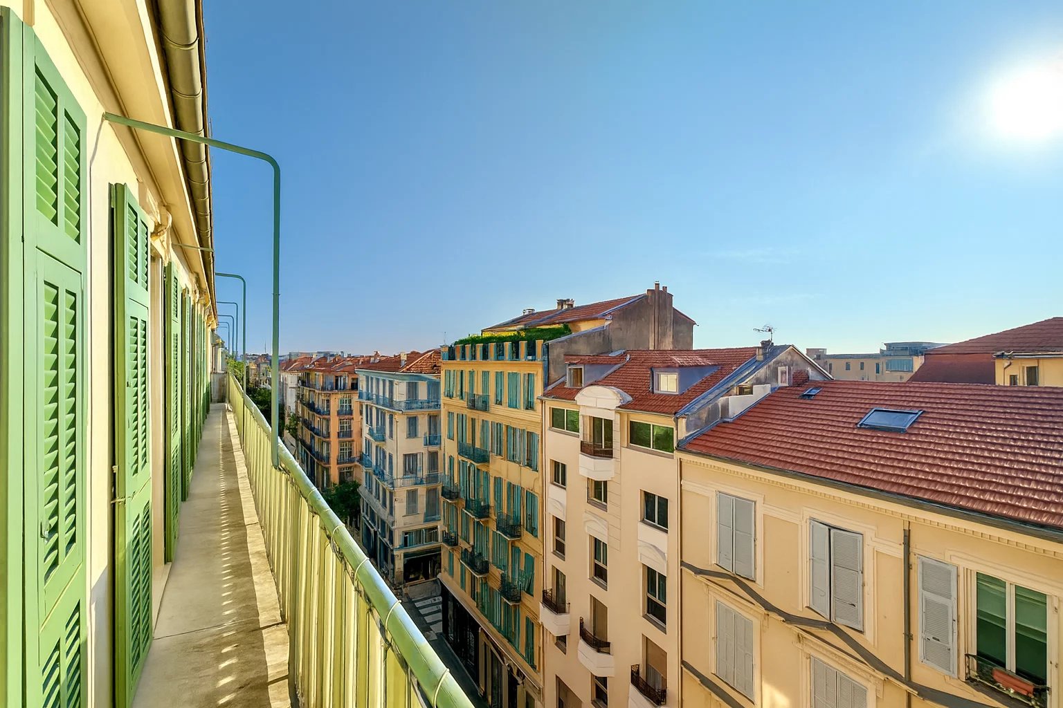 5 PIÈCES - WILSON - DERNIER ETAGE - PARKING