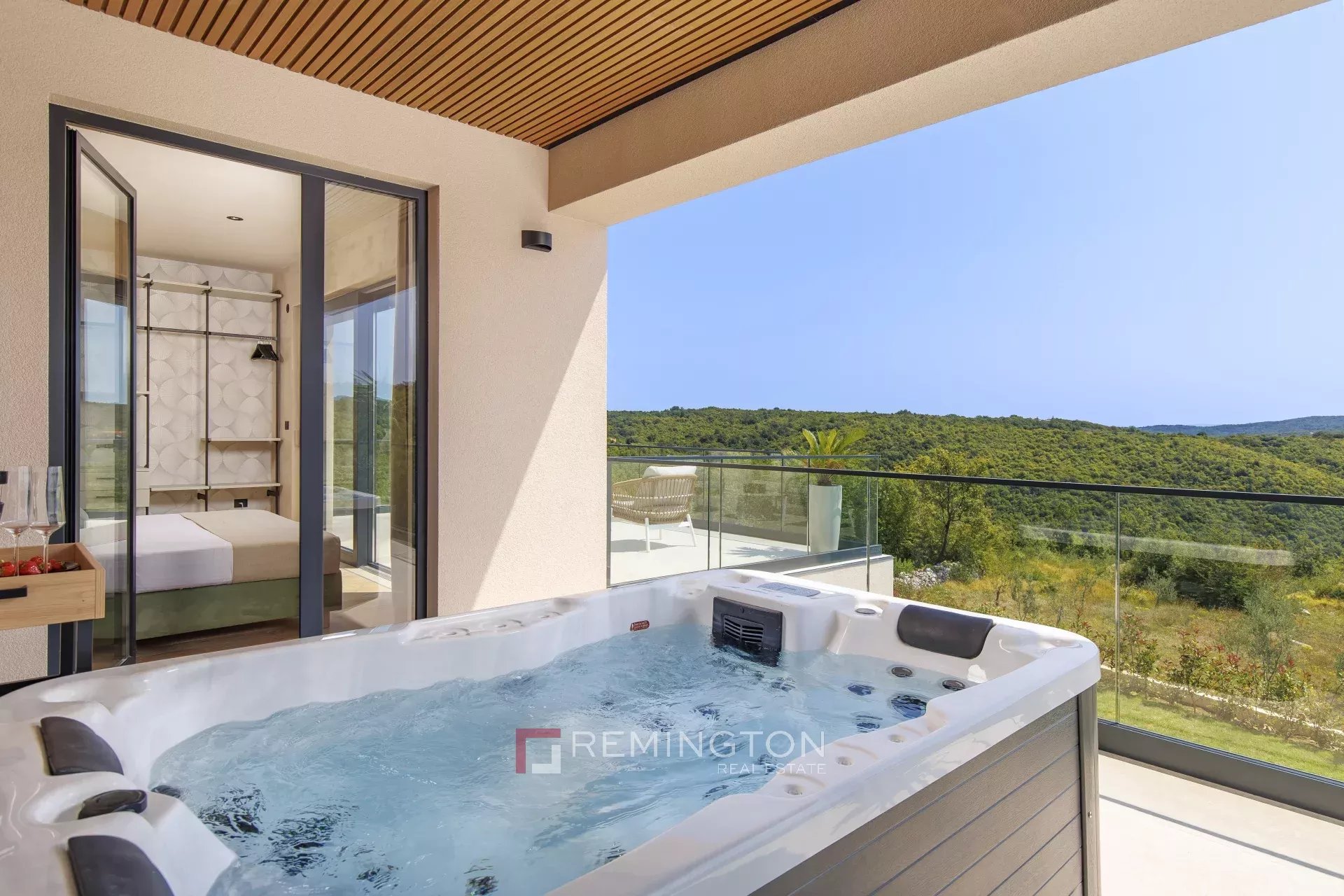 2 Bedroom Villa/Townhouse's Image 14