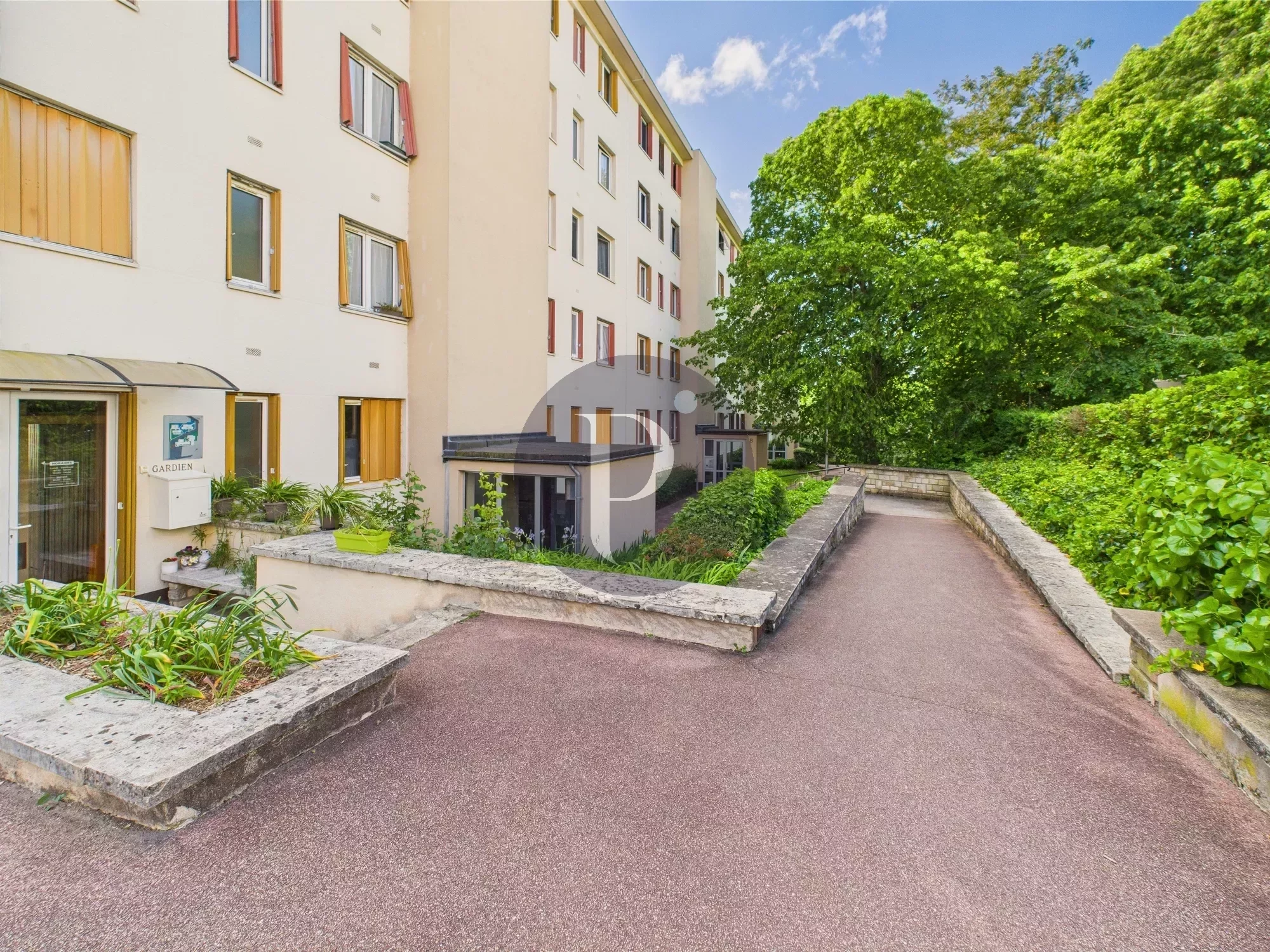 vente-appartement-4-pieces-le-plessis-robinson-85772033
