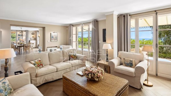 Family Villa with Panoramic Views in a Residential Estate — photo 4