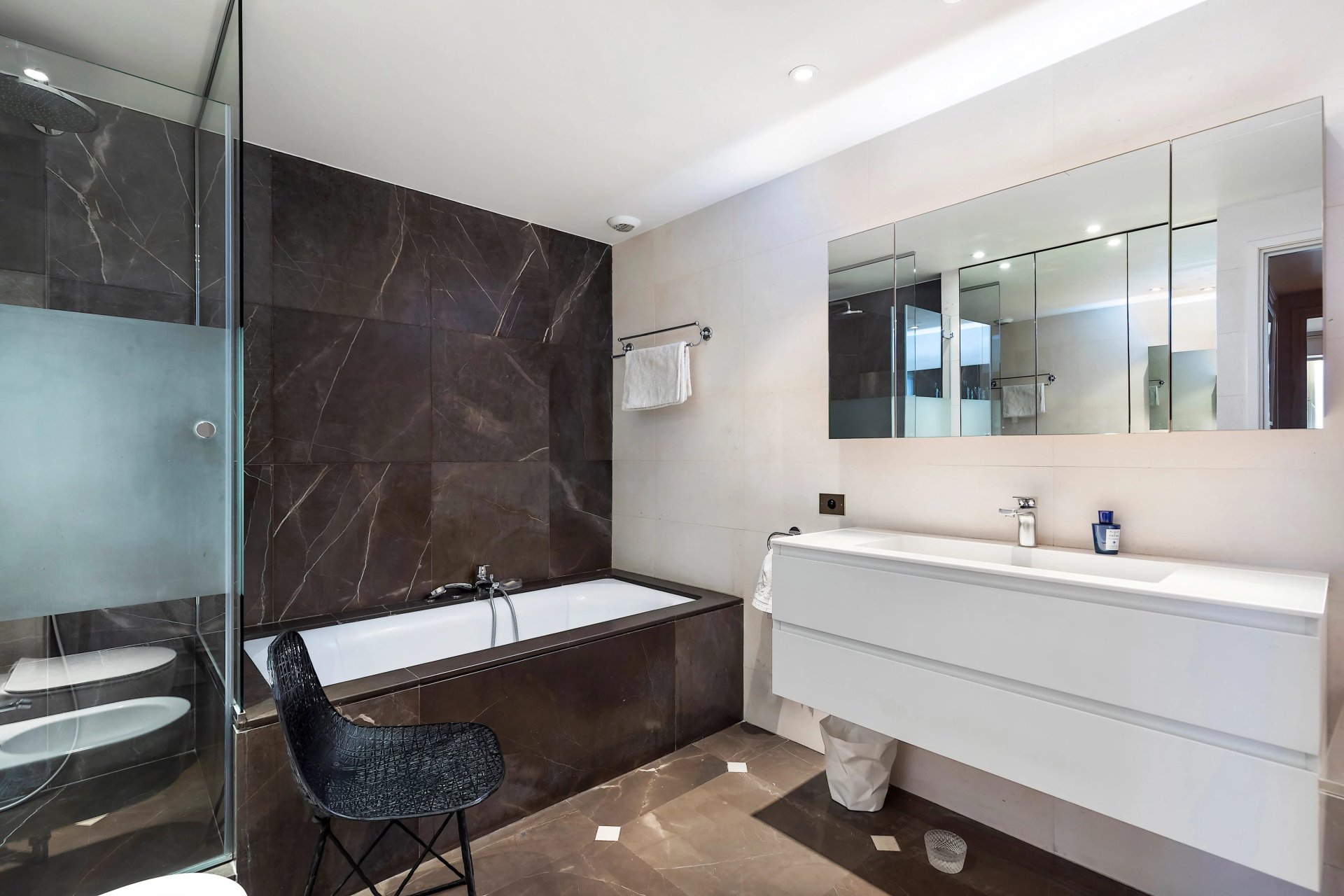 2 Bedroom Apartment/Flat's Image 5