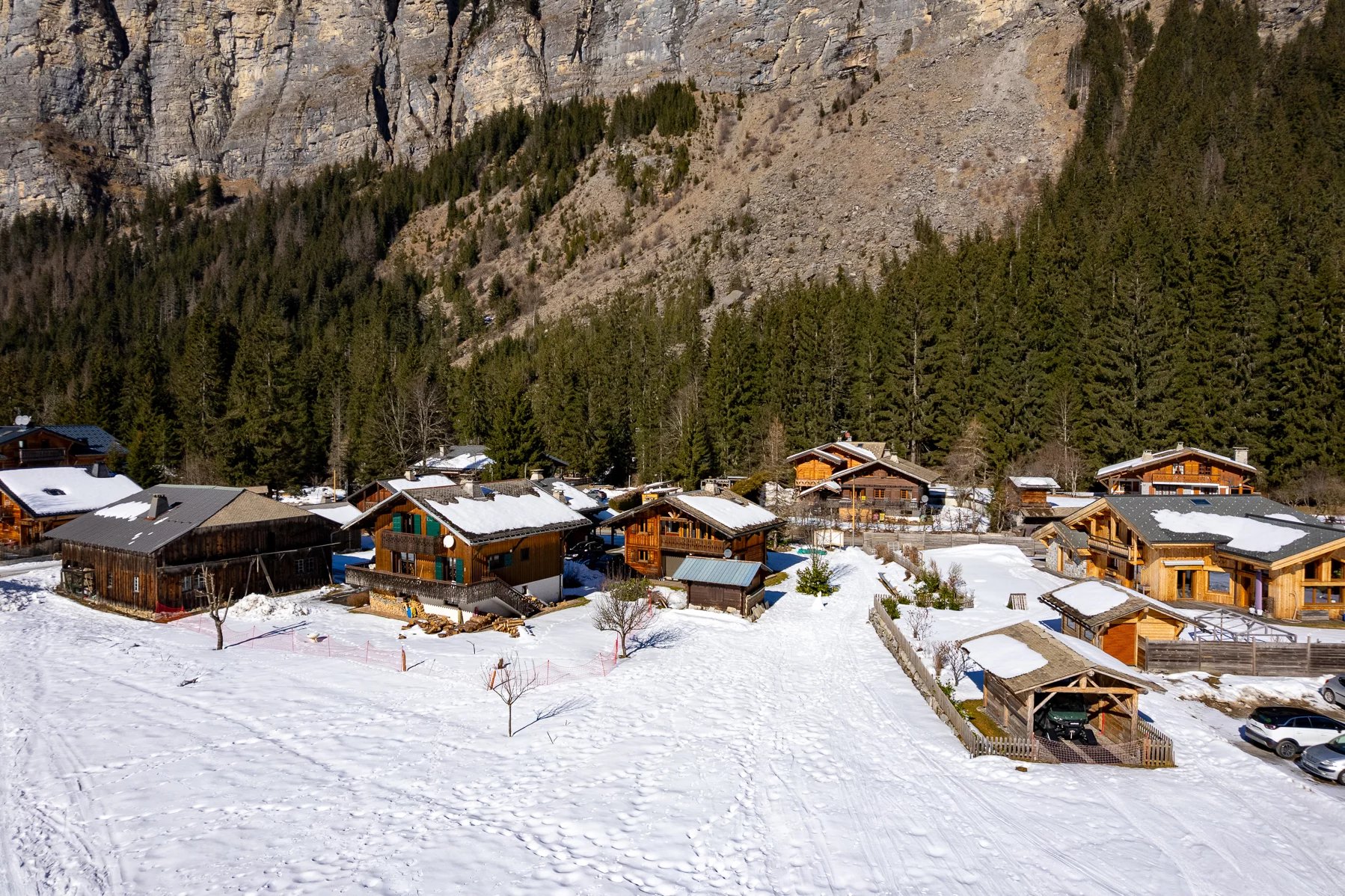 Photo of MORZINE - A new-build, 5-bedroom chalet right by the Avoriaz lift in Morzine