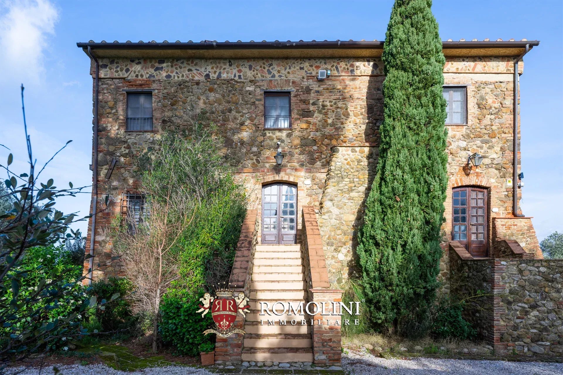 13 Bedroom Villa/Townhouse's Image 21