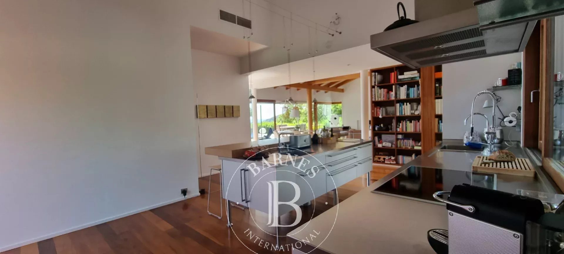 Villa Sainte-Lucie-de-Porto-Vecchio - picture 12