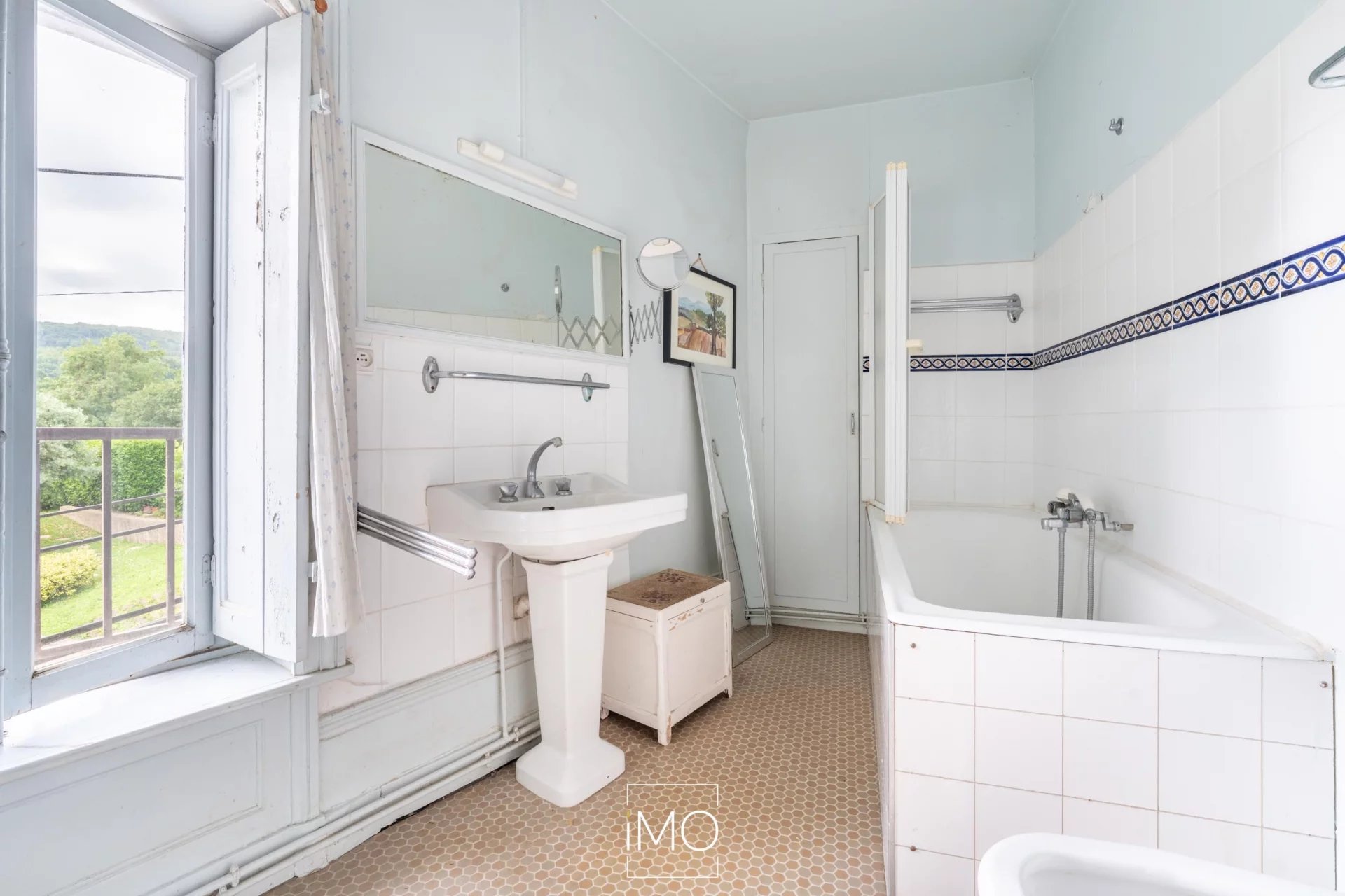 Propriété familiale de 226 m2 avec piscine et terrain de 5000 m²