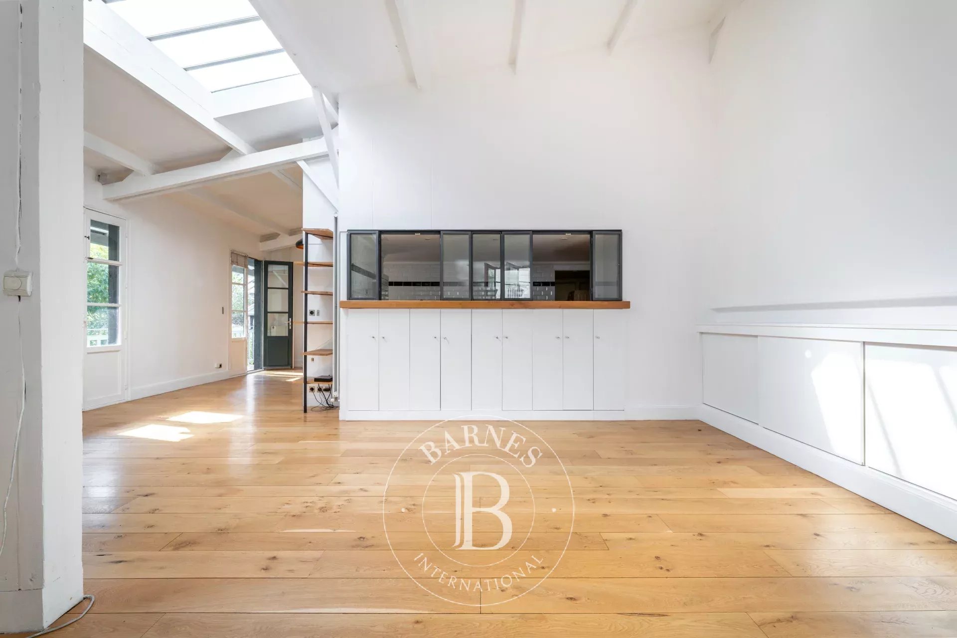 Daire Paris 10ème - picture 5