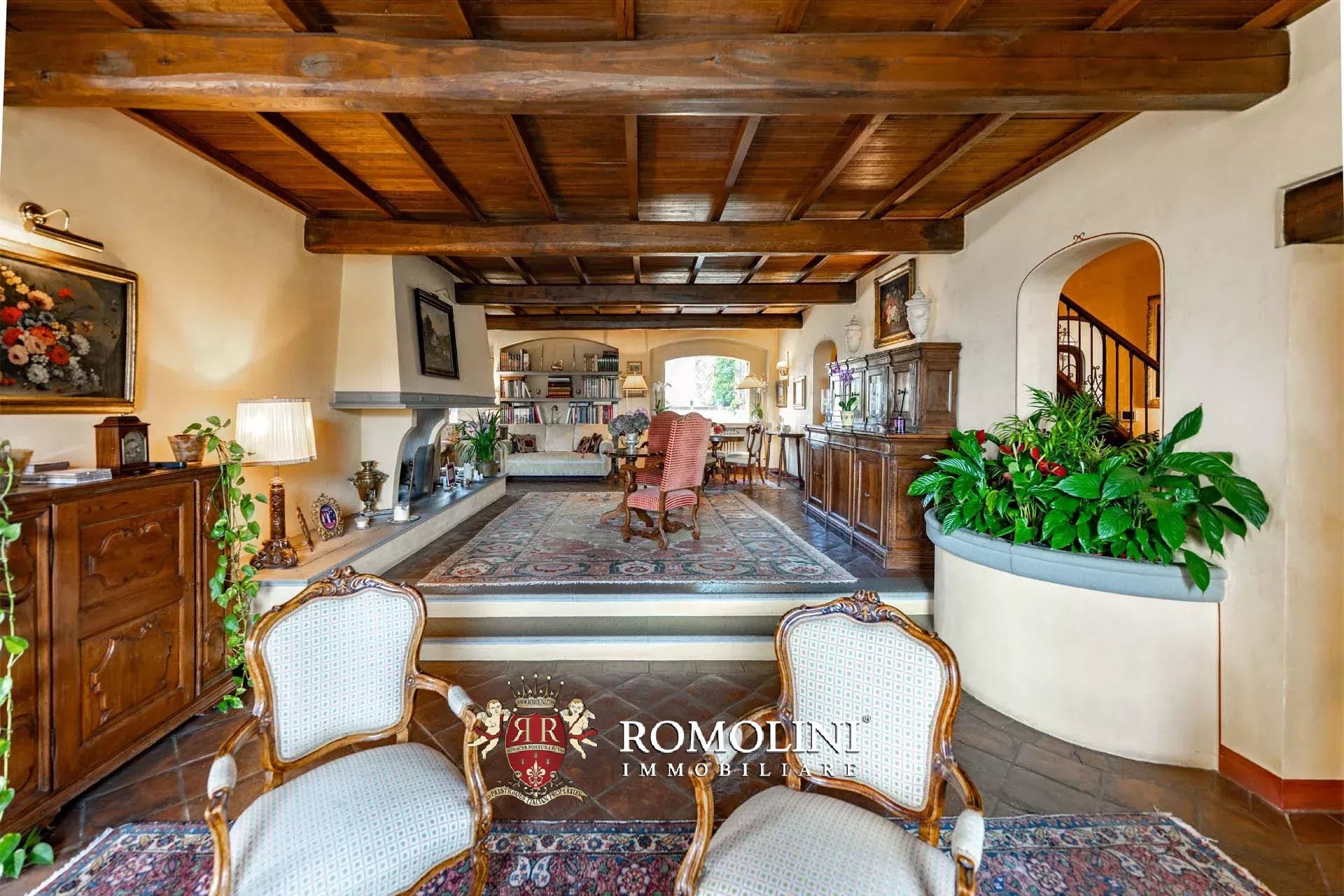 10 Bedroom Villa/Townhouse's Image 39