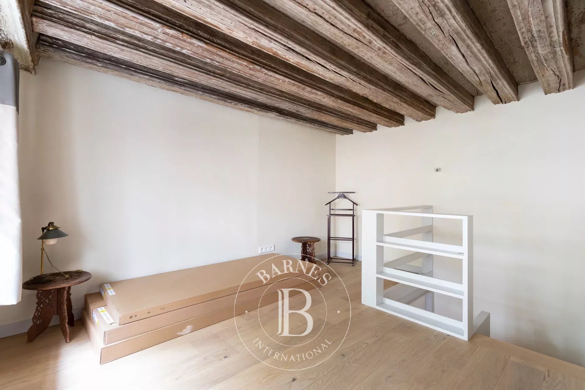 Daire Paris 4ème - picture 9