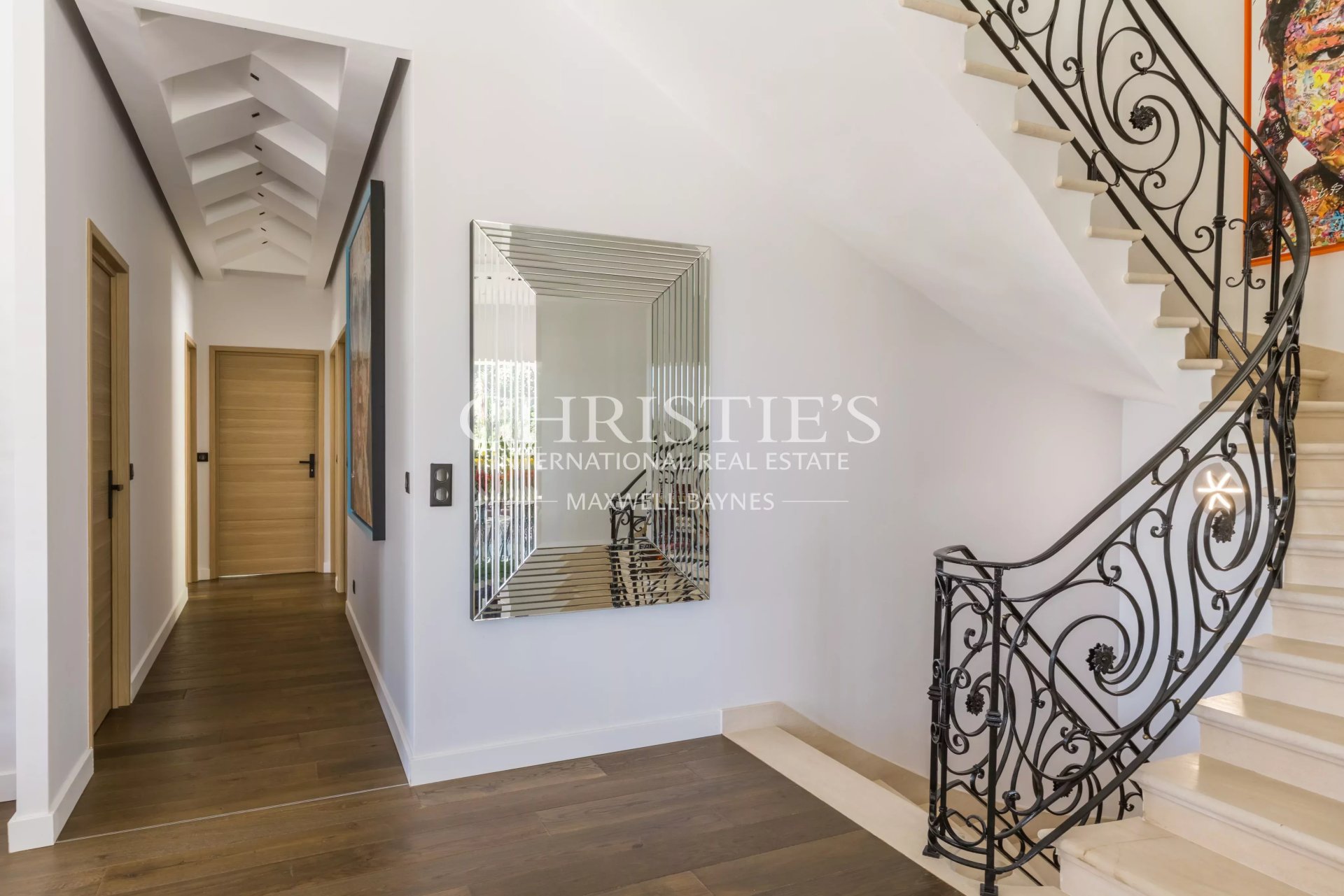 9 Bedroom Villa/Townhouse's Image 9