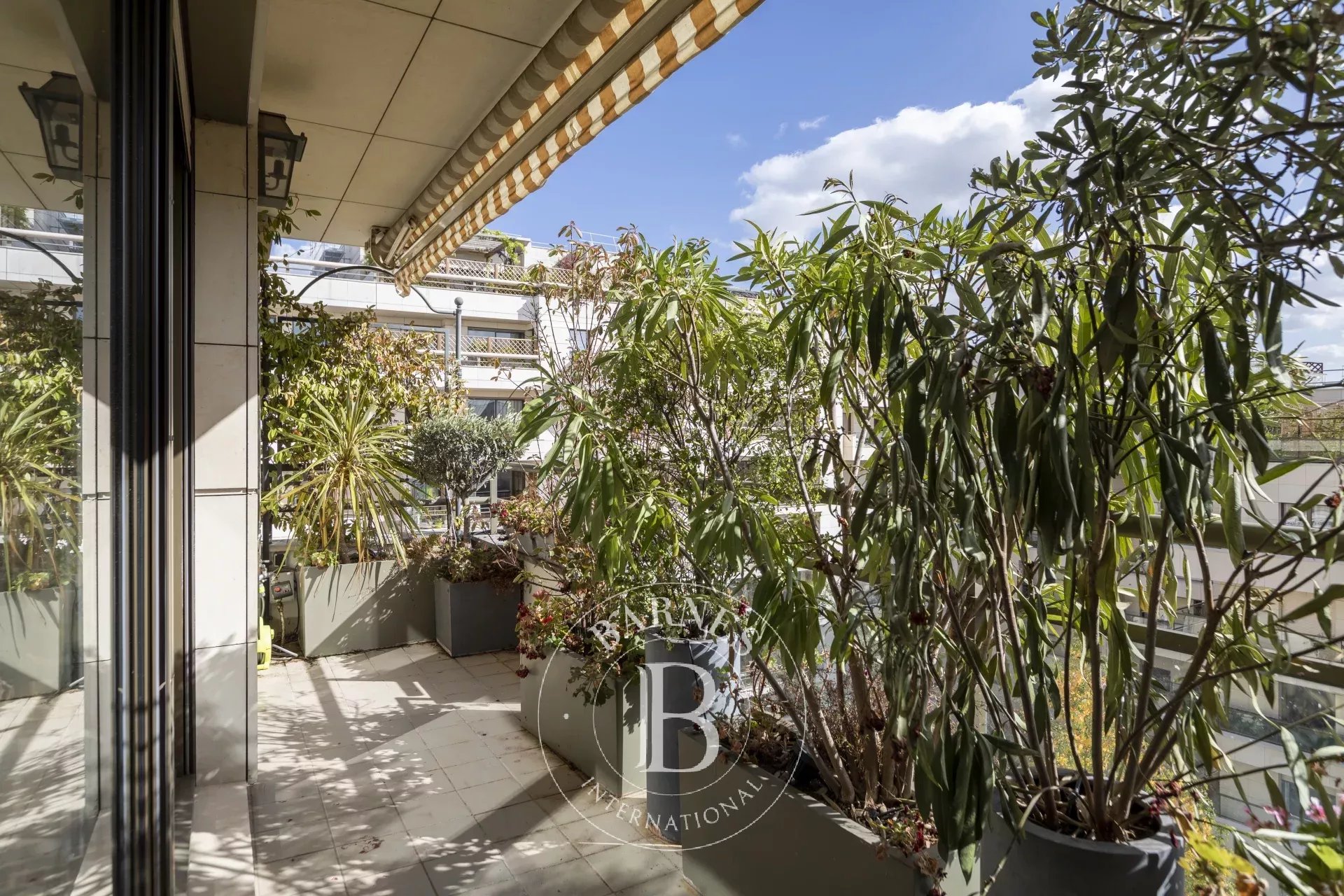 Daire Levallois-Perret - picture 5