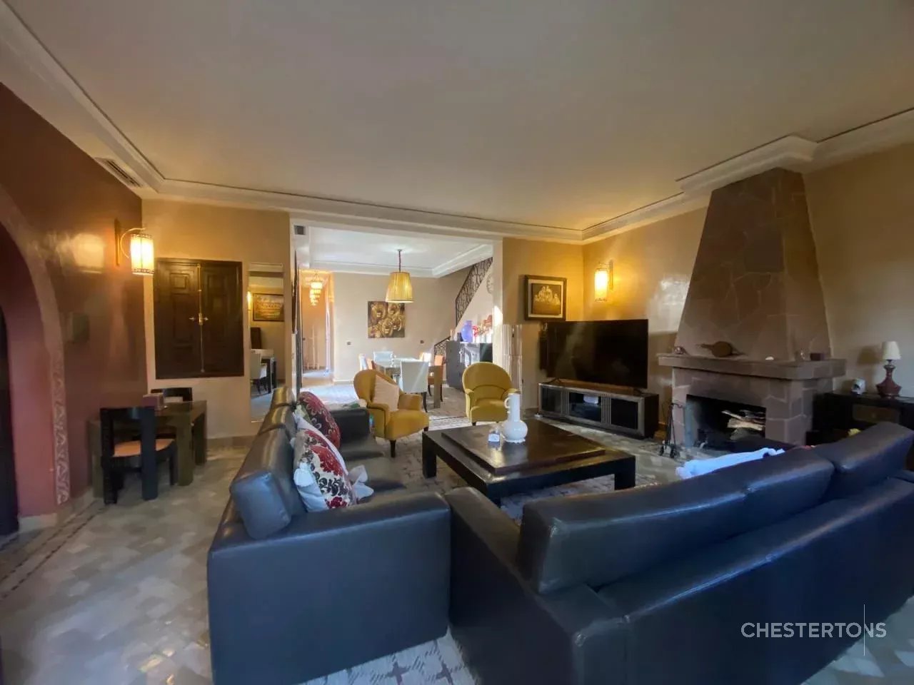 Image of Villa - 6 Bedrooms for Sale in Marrakech-Ménara-Marrakech-Morocco, Image 8