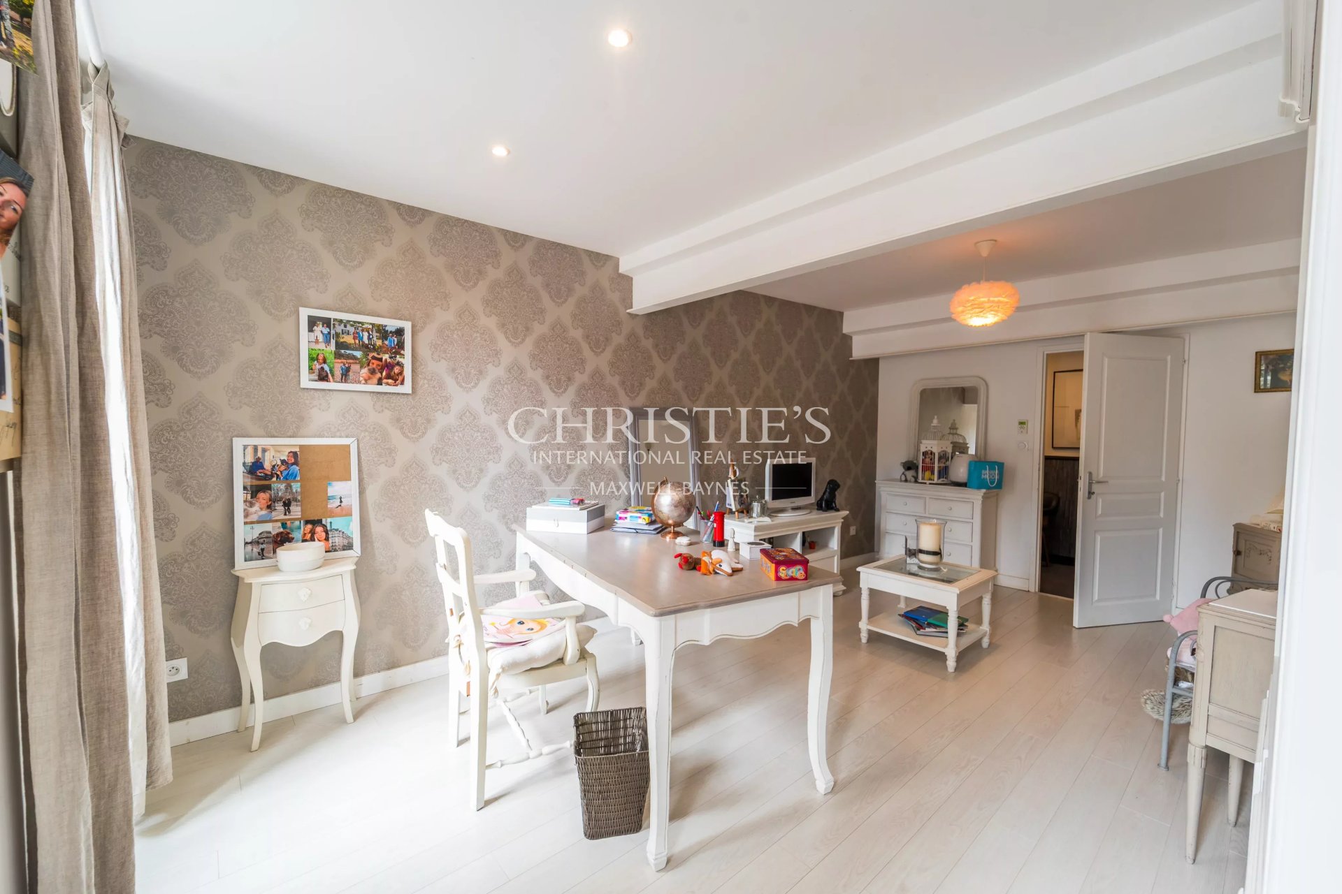 4 Bedroom Villa/Townhouse's Image 11