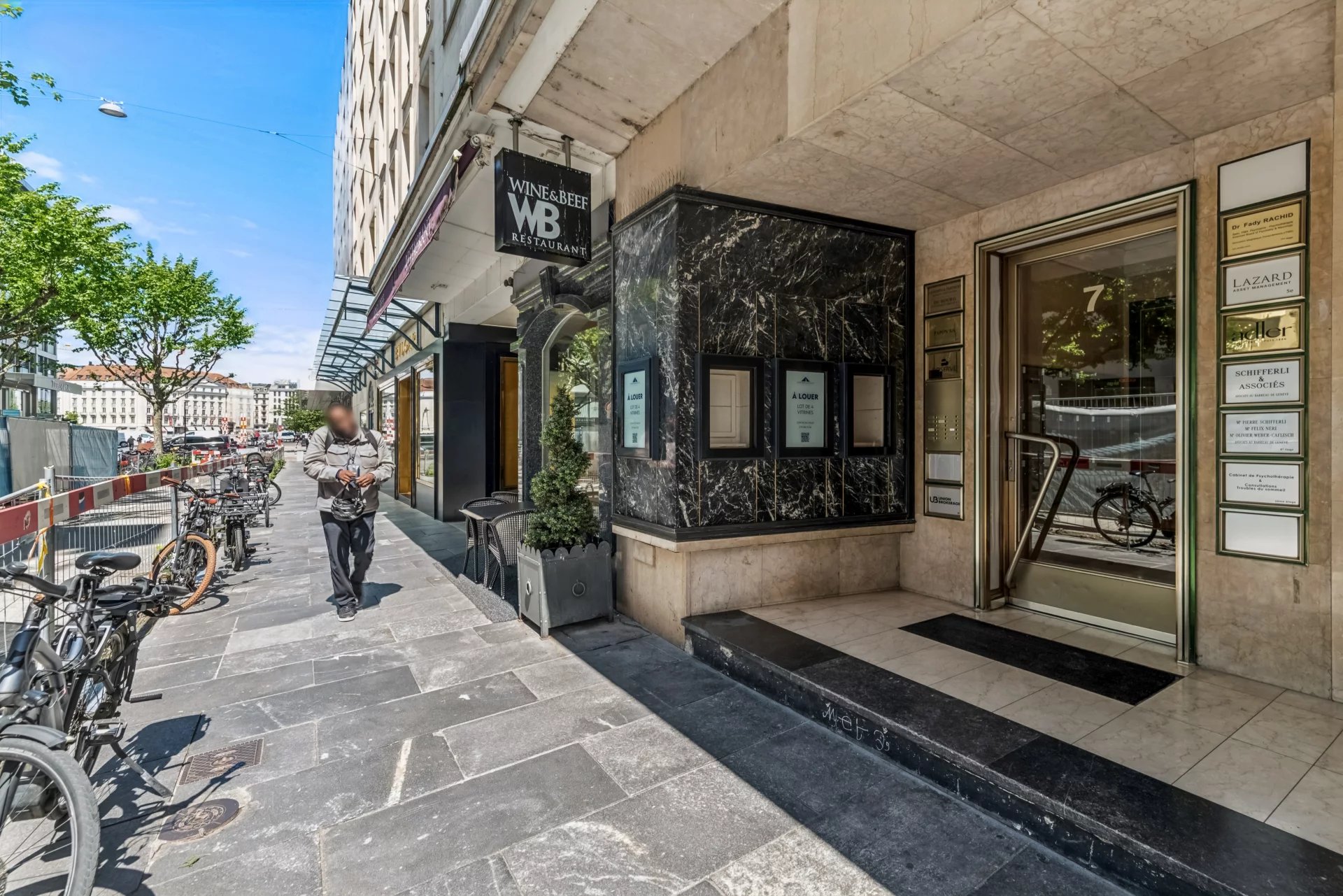 Bureaux à la place de la Fusterie