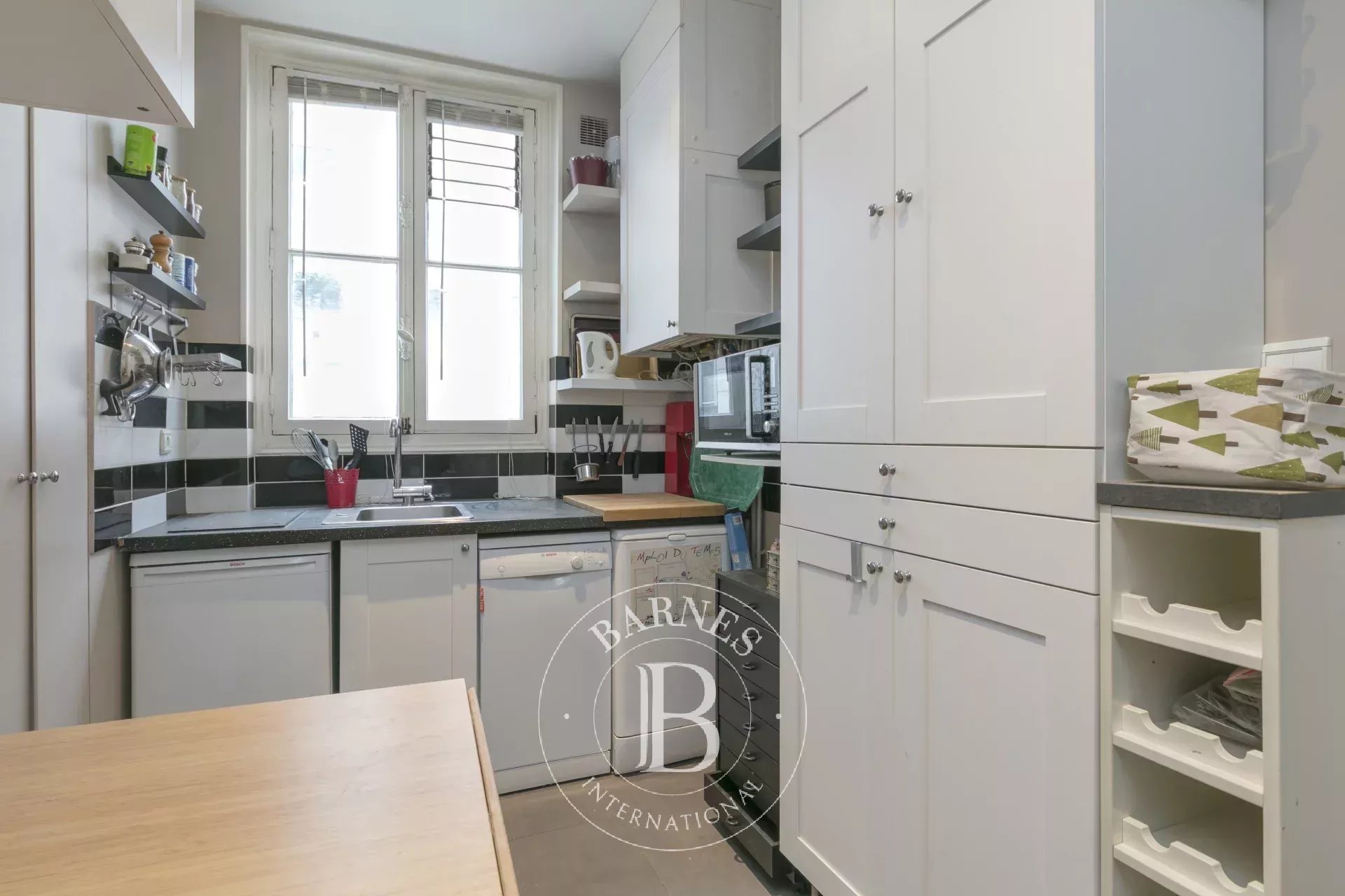 Daire Paris 8ème - picture 14