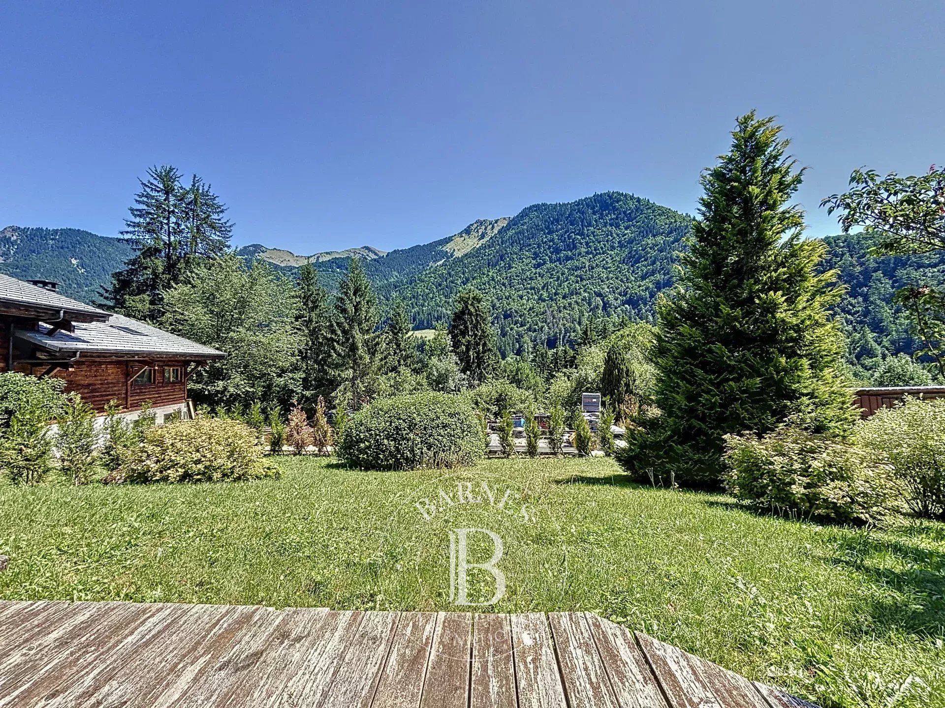 Photo of Essert-Romand – 4-Bedroom Chalet + Independent 1-Bedroom Apartment – Seasonal Rental