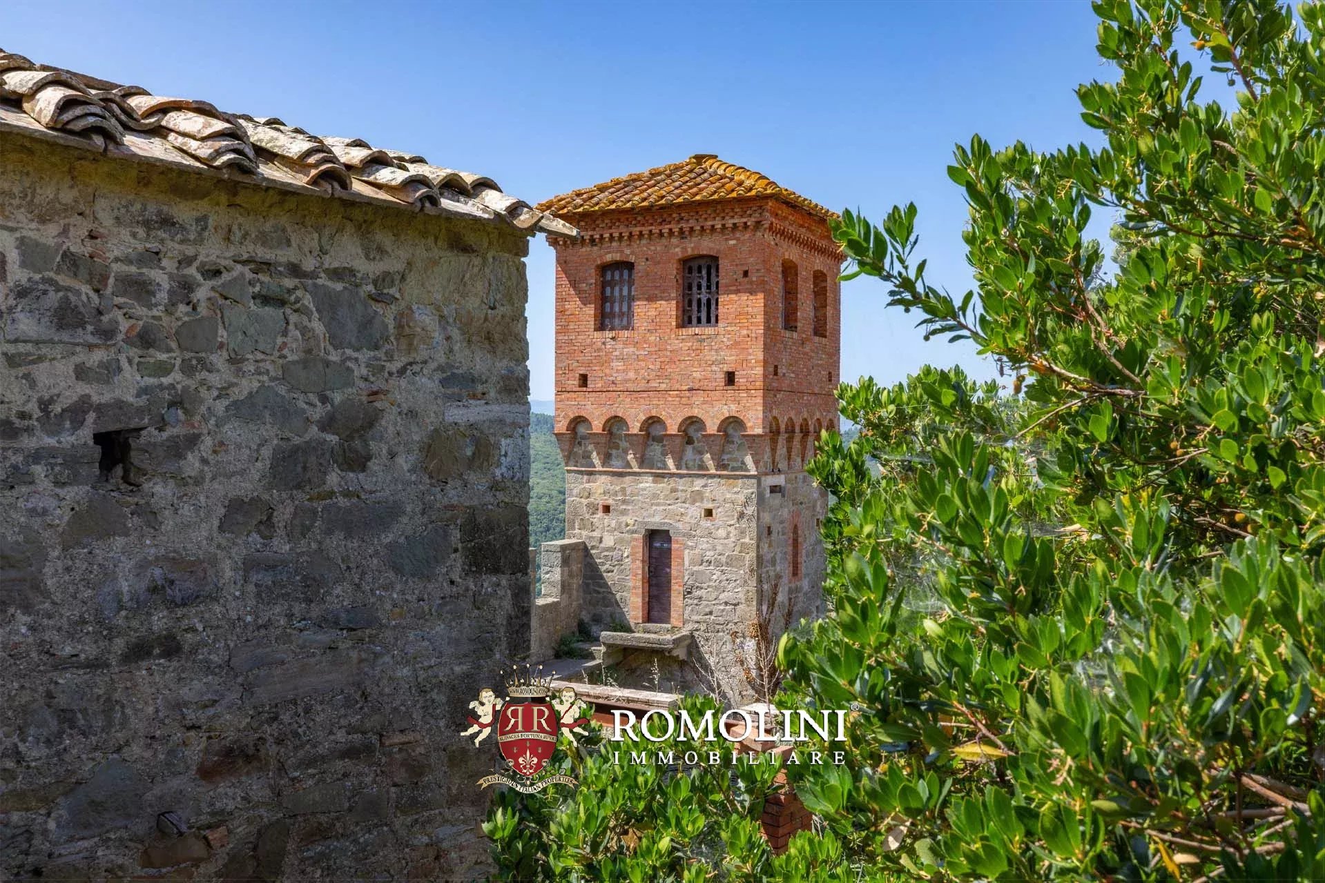 37 Bedroom Chateau's Image 13