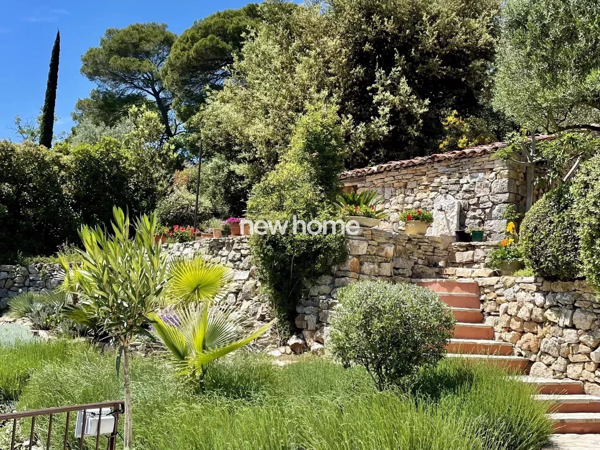 Magnifique villa avec vue panoramique à Lorgues