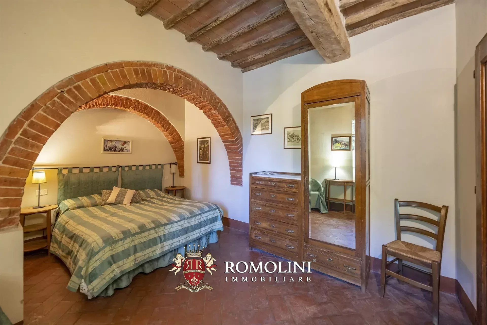 9 Bedroom Horse Property's Image 84