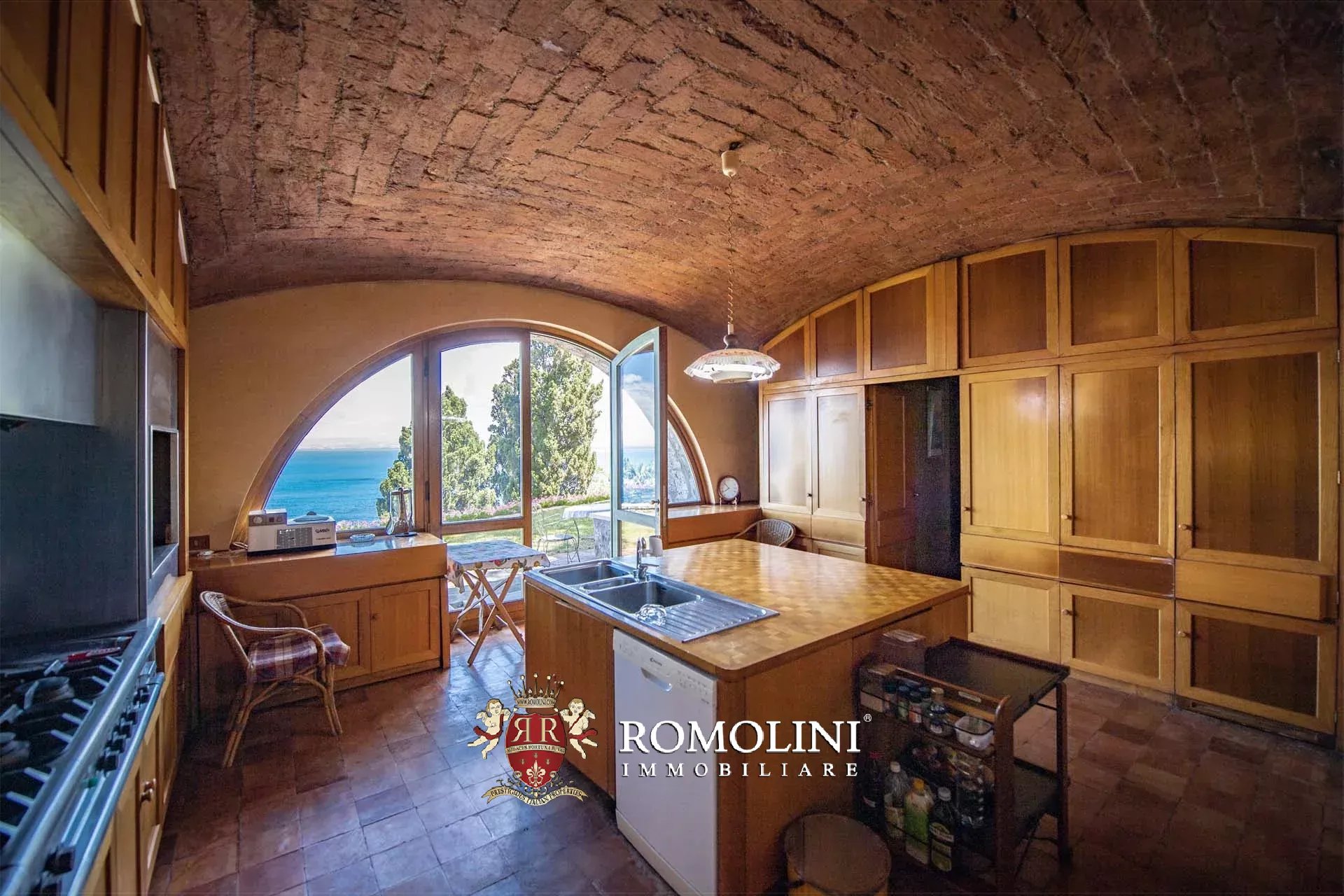 4 Bedroom Villa/Townhouse's Image 26