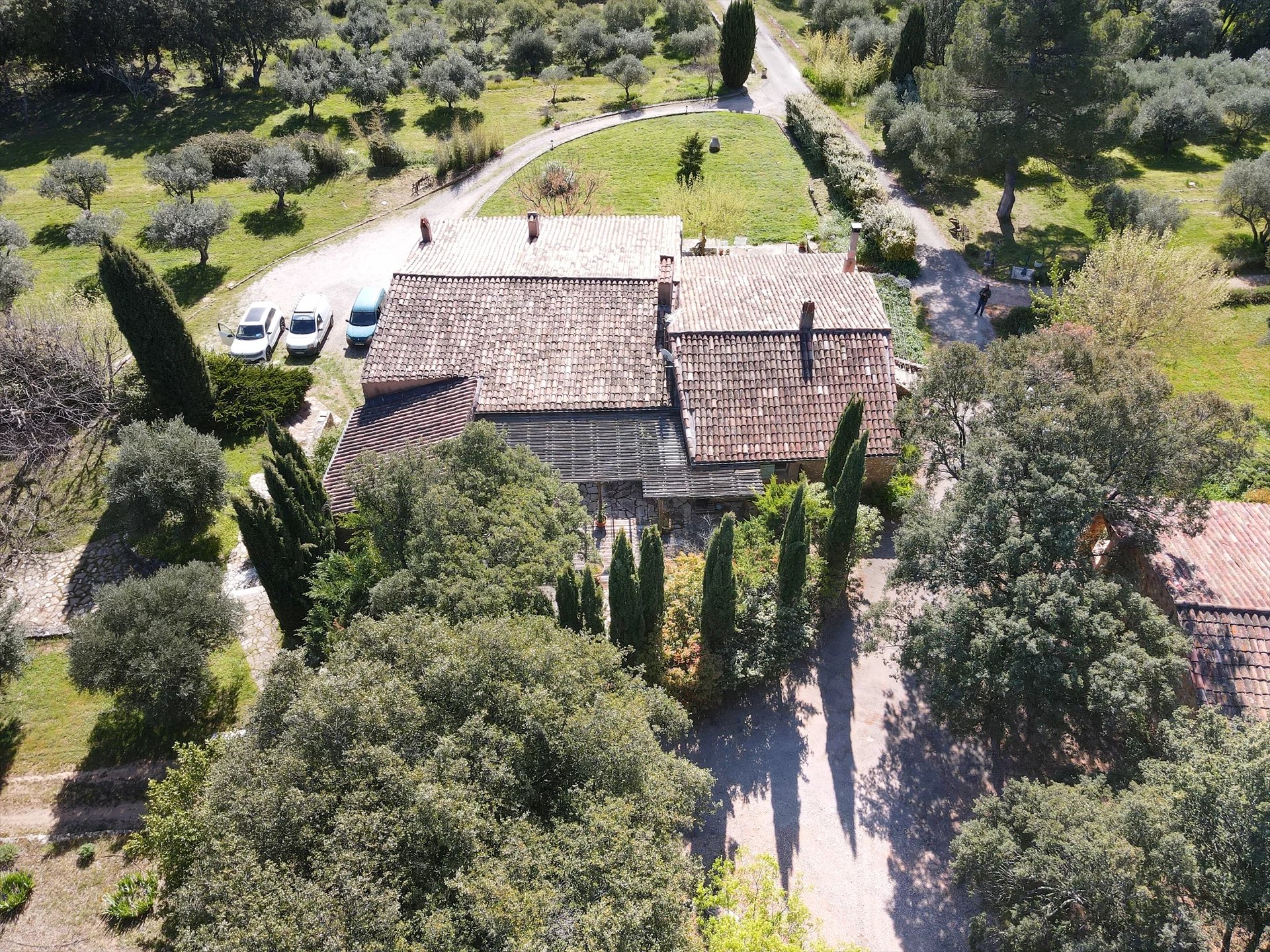 10 mns from the Sainte croix lake, property with gites on 50 hectares