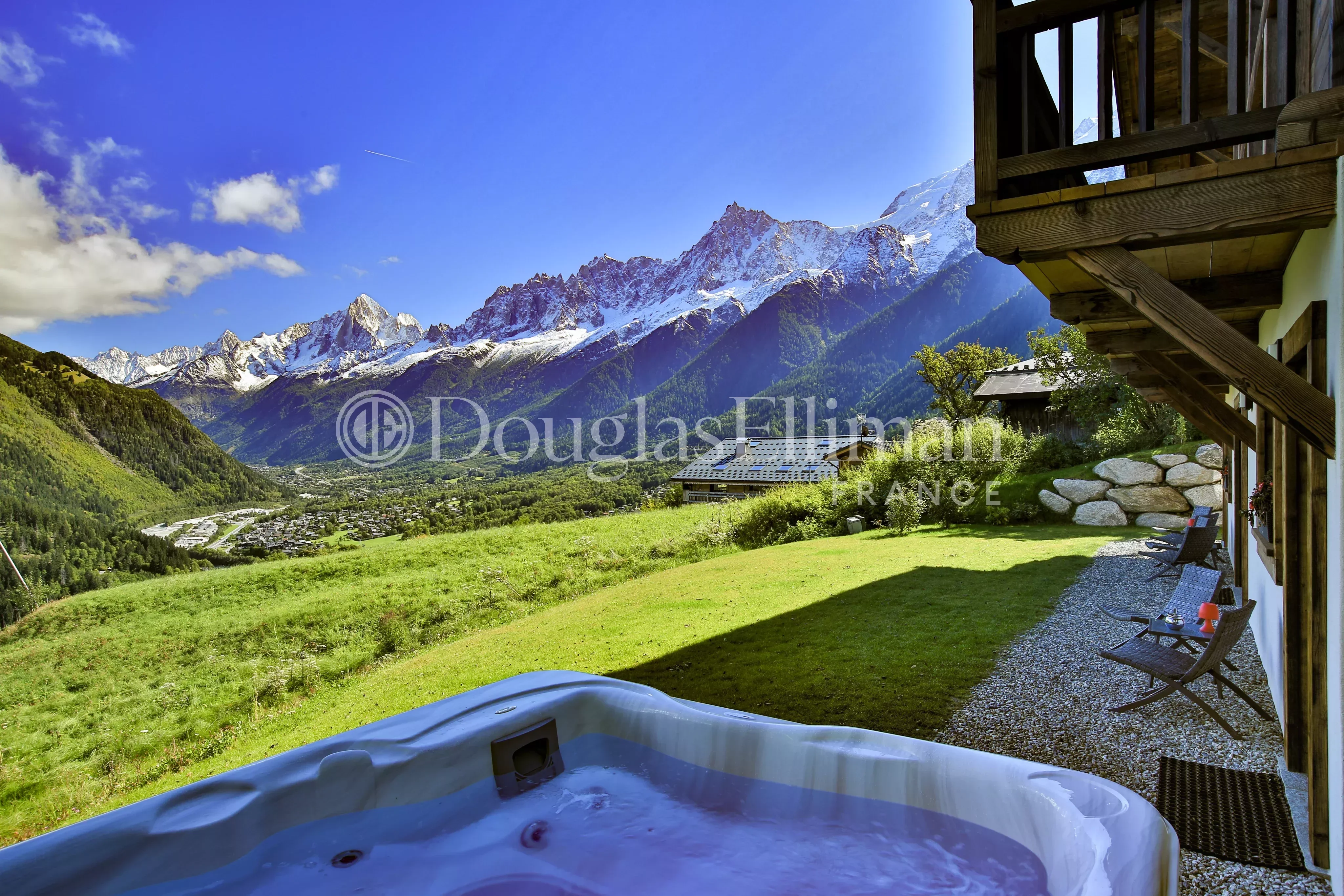 LES HOUCHES – Chalet de 8 chambres sur les pistes - Image nᵒ3