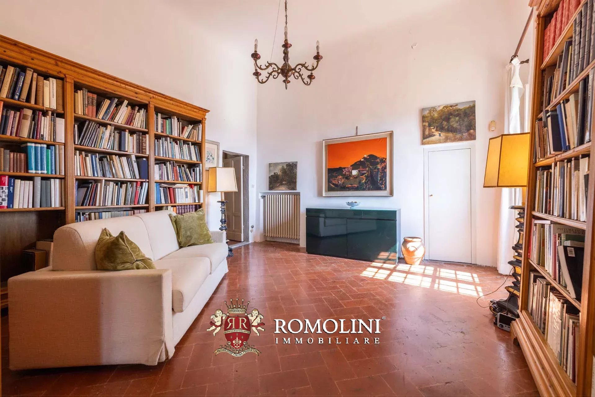 7 Bedroom Villa/Townhouse's Image 51