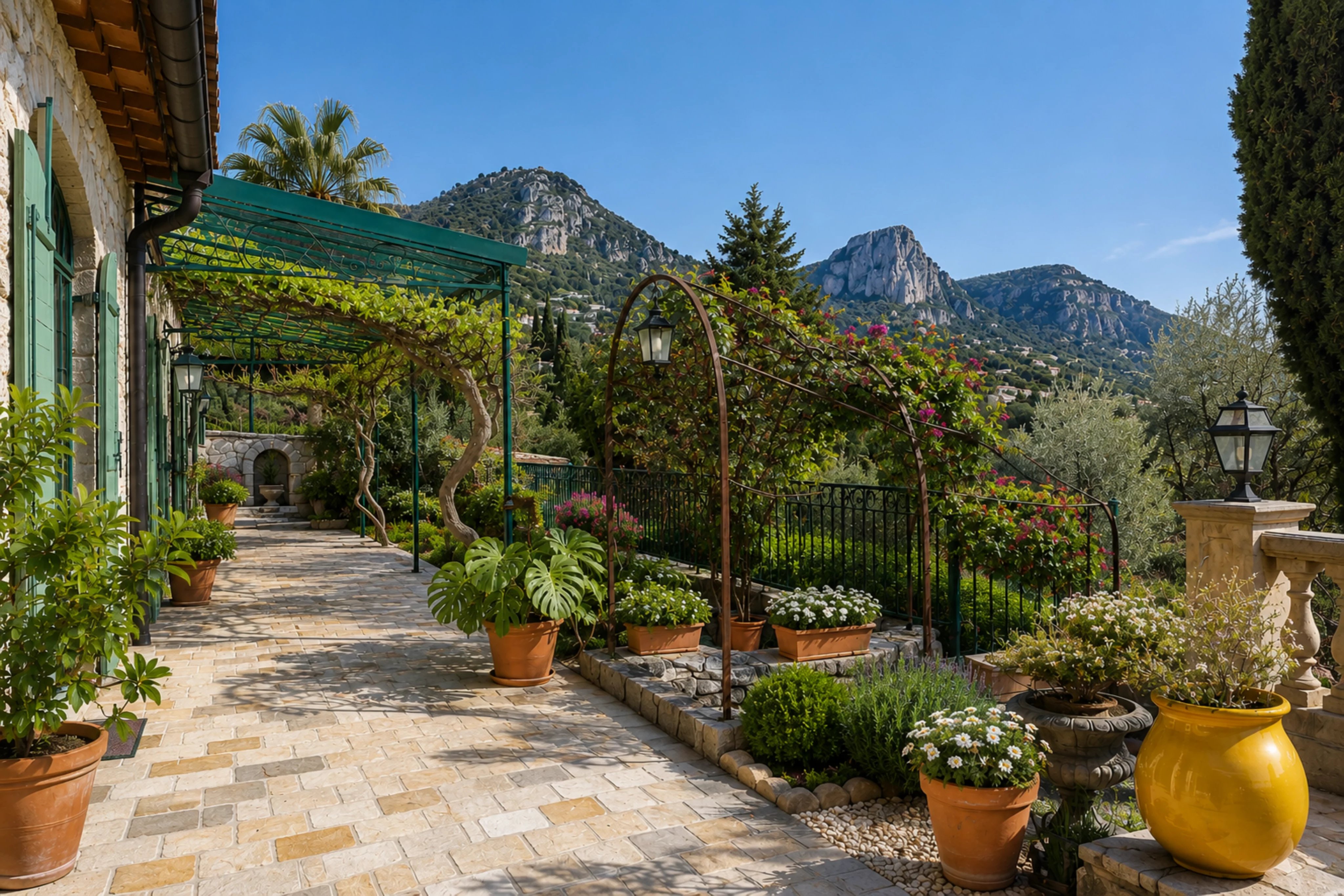 Provencal charming villa with pool and unobstructed view