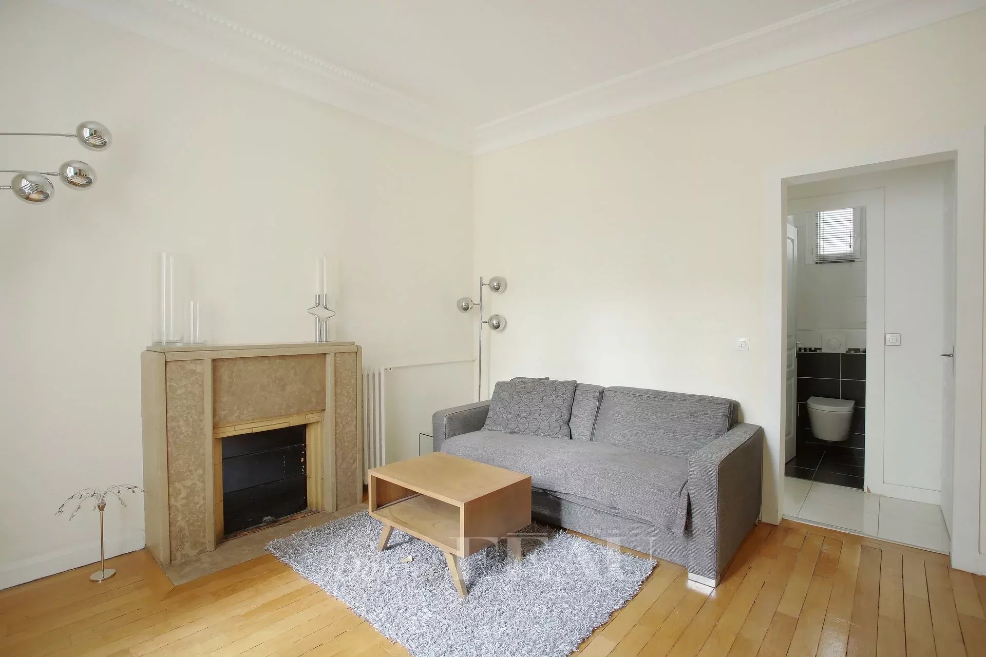 Living-room Fireplace Wooden floor