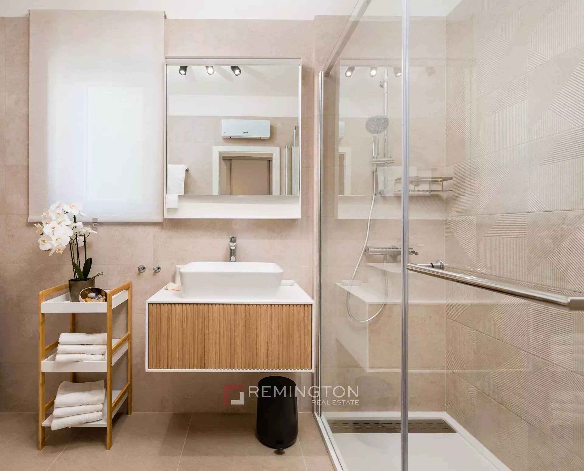 2 Bedroom Apartment/Flat's Image 5