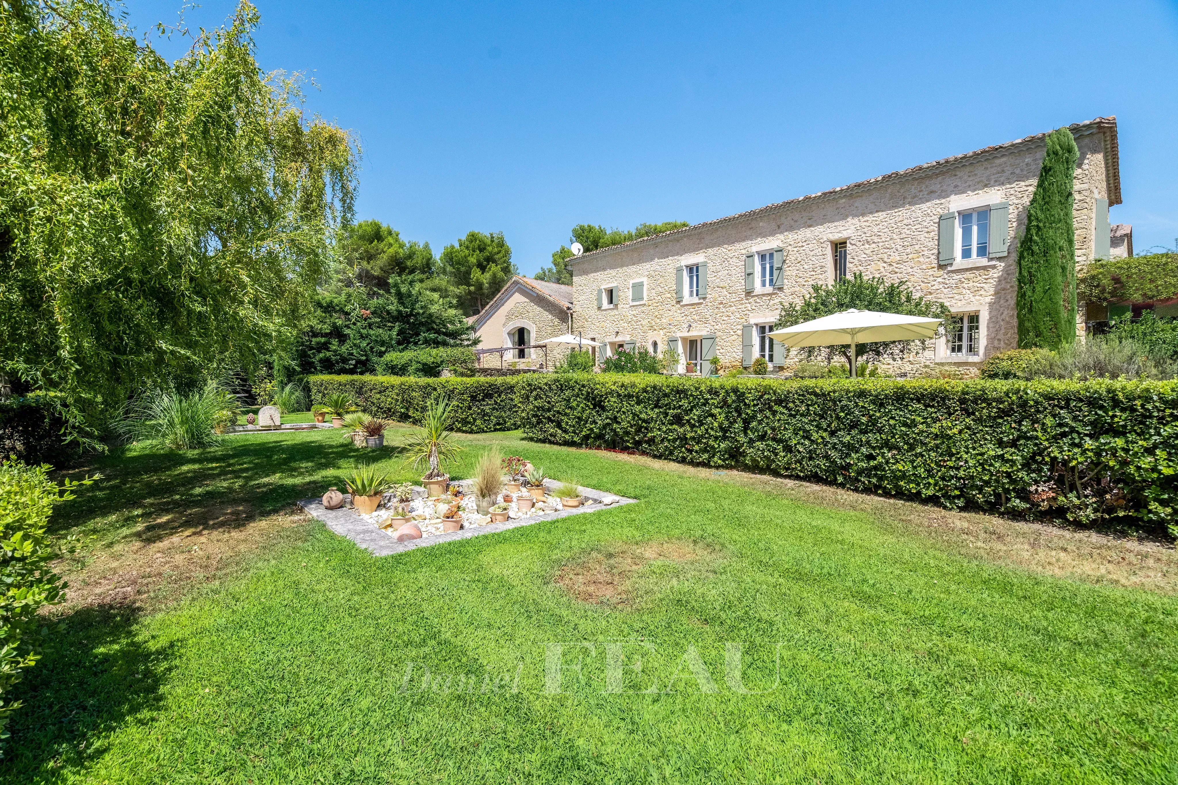 L'Isle sur la Sorgue - Propriété de caractère