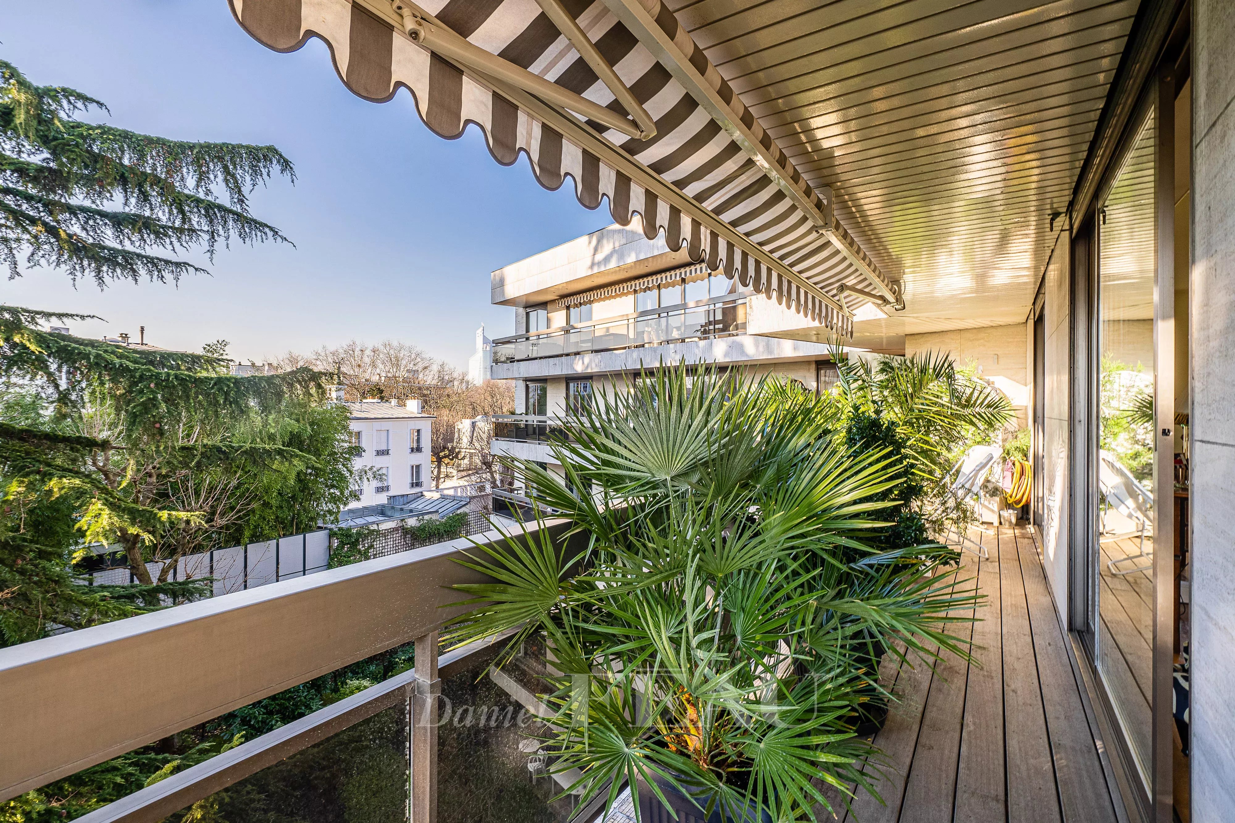 Sale Apartment Neuilly-sur-Seine