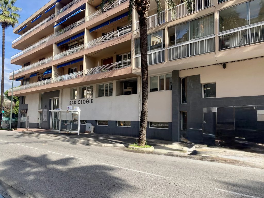 Commercial Space for sale in Hyères — Commercial Space in Hyères