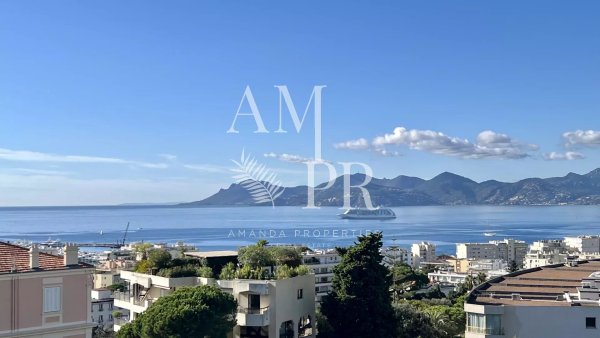 Top Floor 136m2 - 3 bedrooms apartment with sea view- Cannes Californie — photo 1
