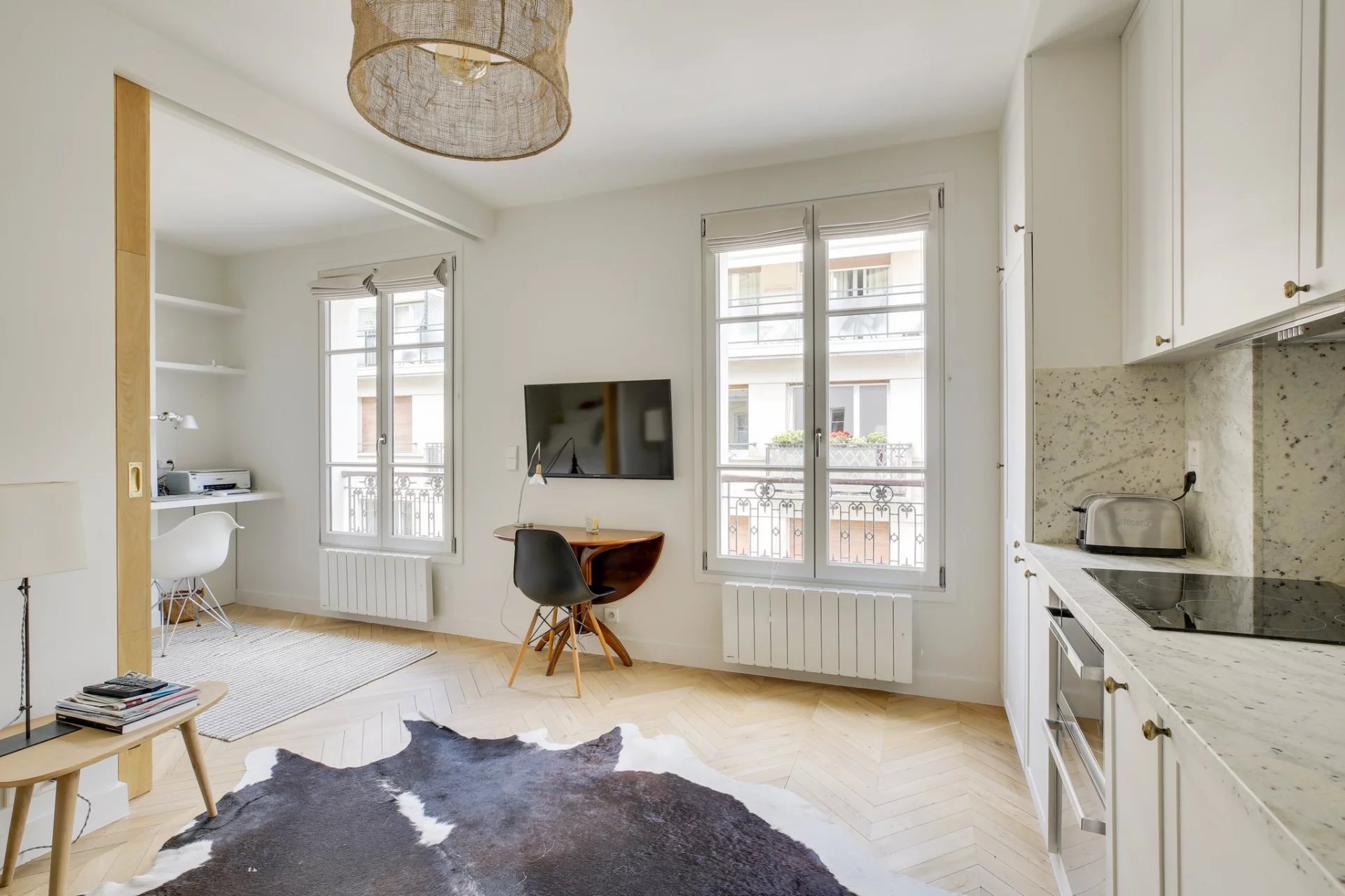 La Tour Maubourg Appartement 2 pièces meublé et rénové