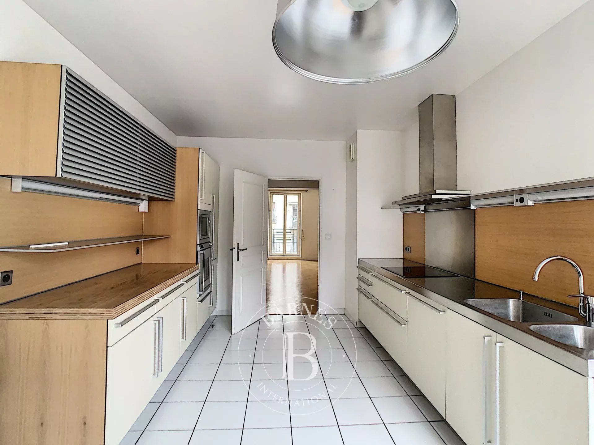 Daire Paris 8ème - picture 6