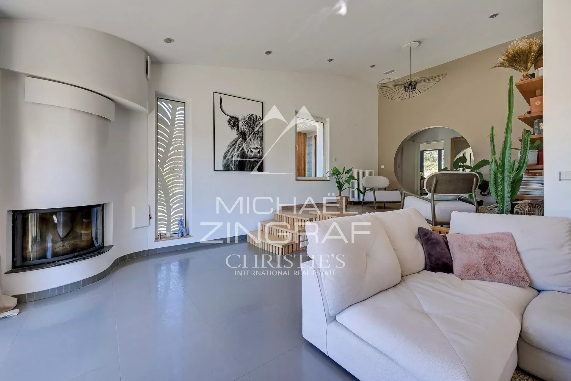 4 Bedroom Villa/Townhouse's Image 9